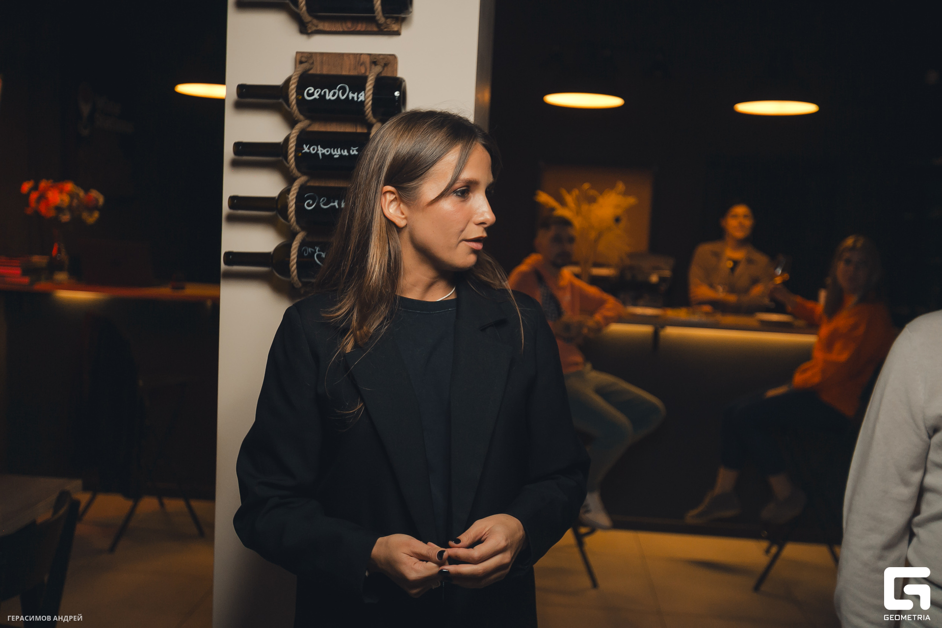 007  Wine station 16.11.jpg