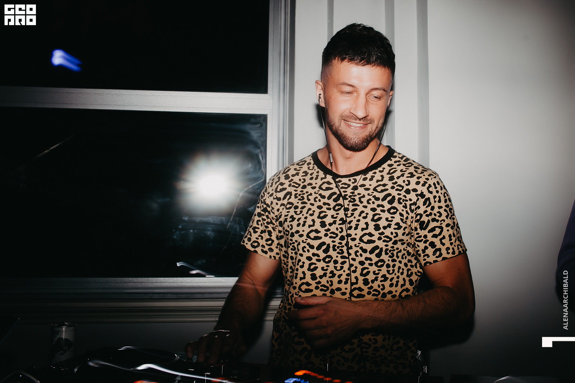 2022-05-21 00-29-50_alenaarchibald013.jpg