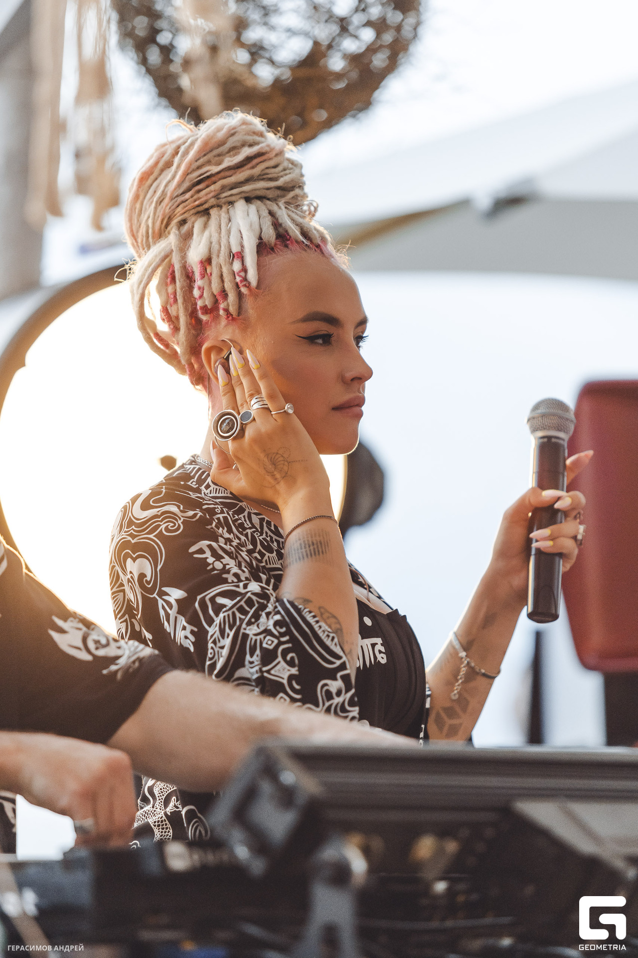 093 Sowulo motion 6. 07.jpg