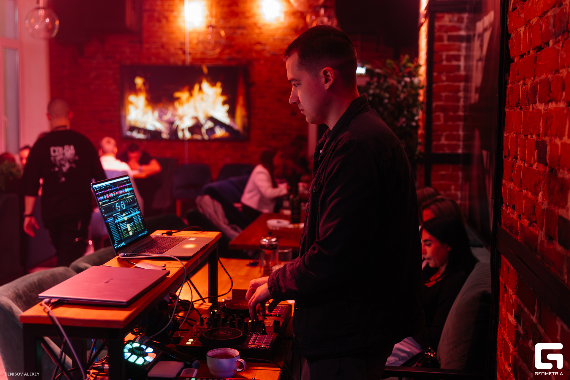 P18A7009-Улучшено-Ум. шума.jpg