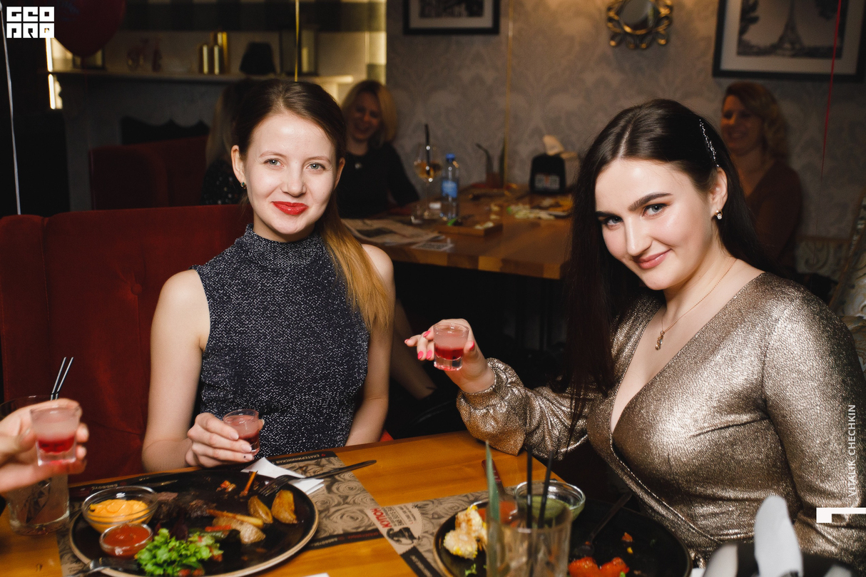 8 марта в  BNB BOYS BAR 7