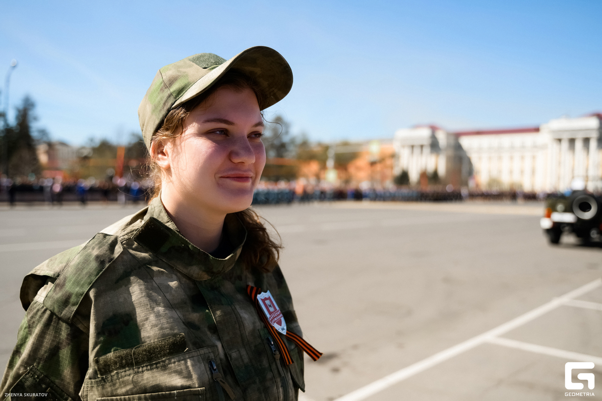 Торжественное прохождение парадных расчетов Иркутского территориального гарнизона. 12