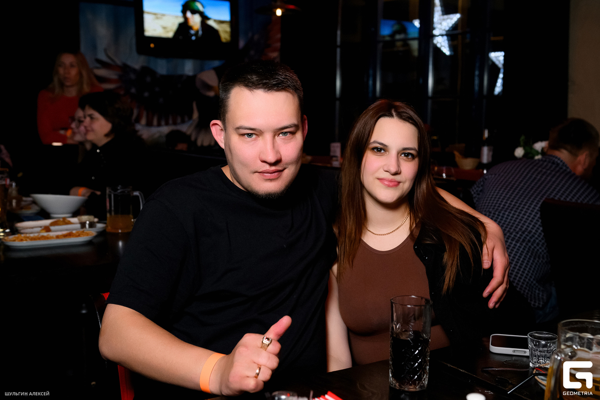 Женский день в баре THE ROCKS 28