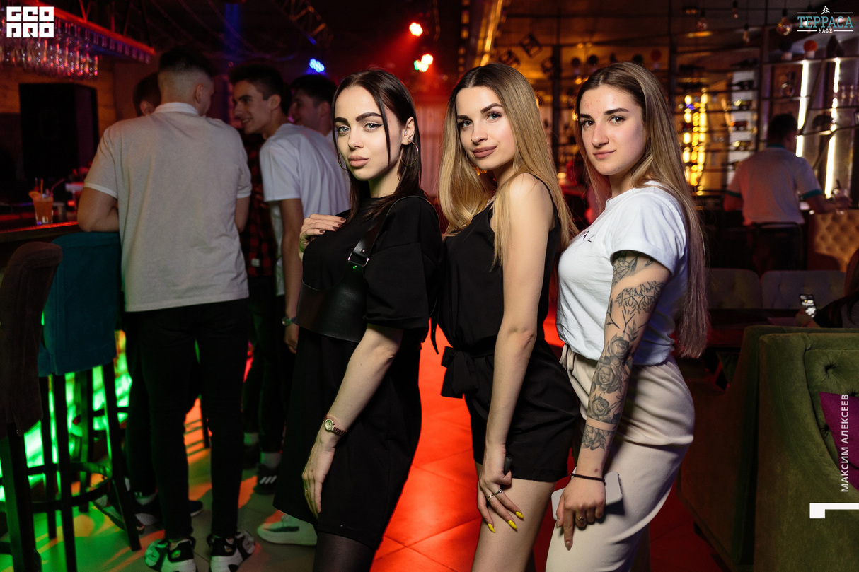 Суббота в кафе Терраса 15