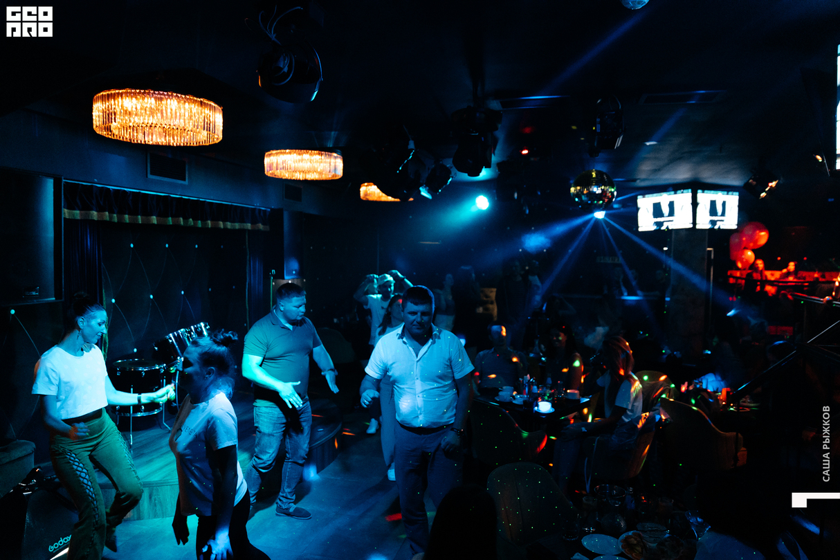 Saturday party 11