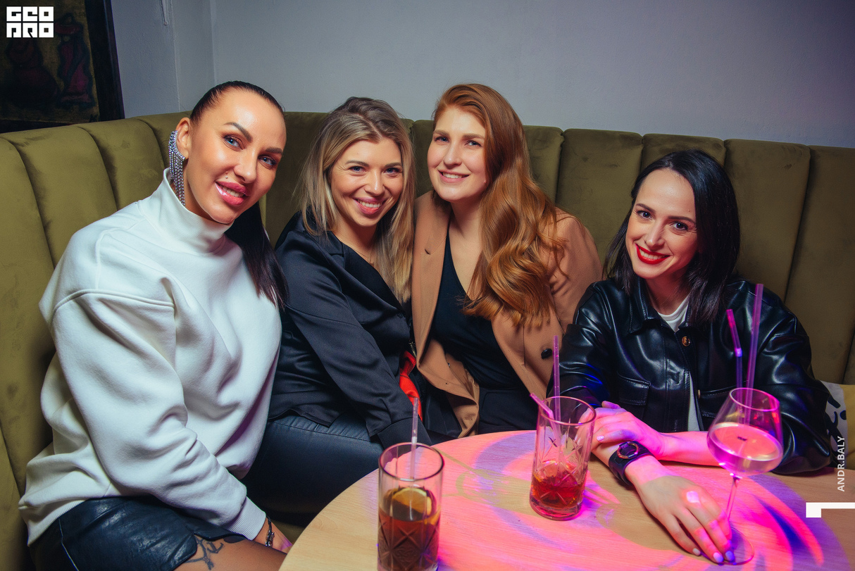 Суббота в Paskin bar 19