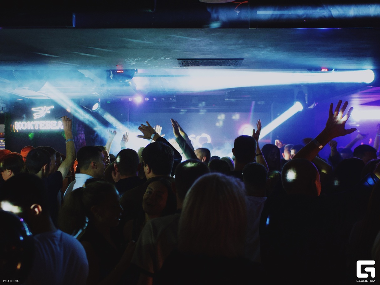 Saturday party 15