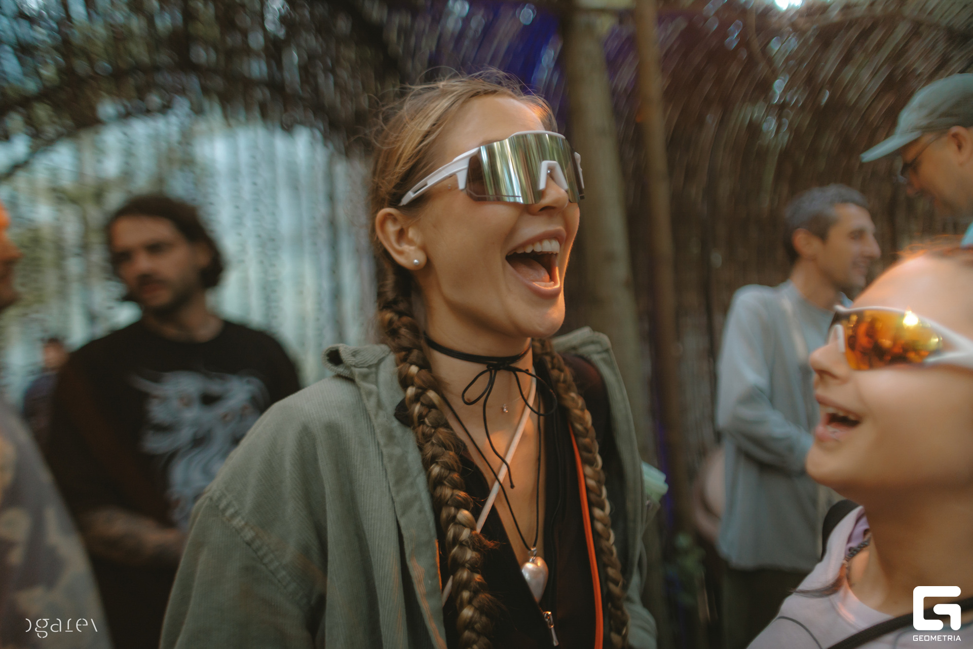 OUTLINE 2024-427-44.jpg