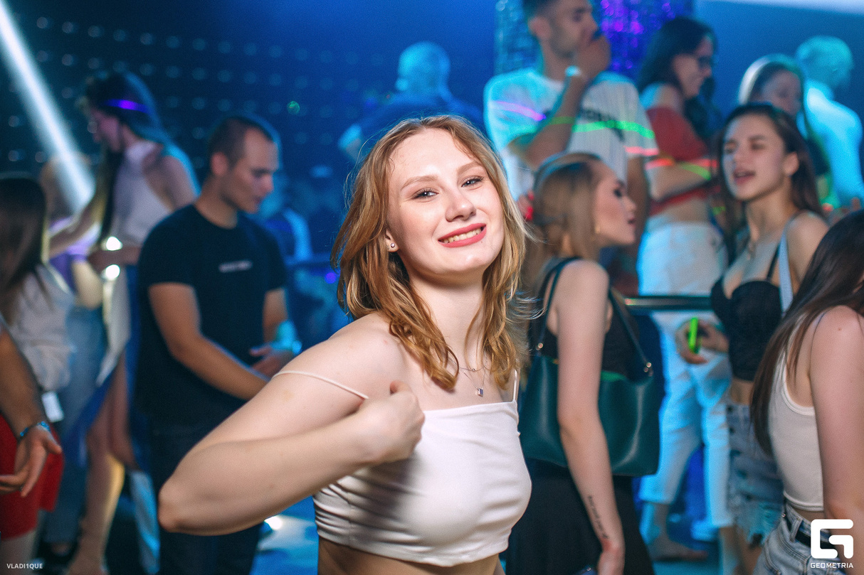 Weekend Party 16