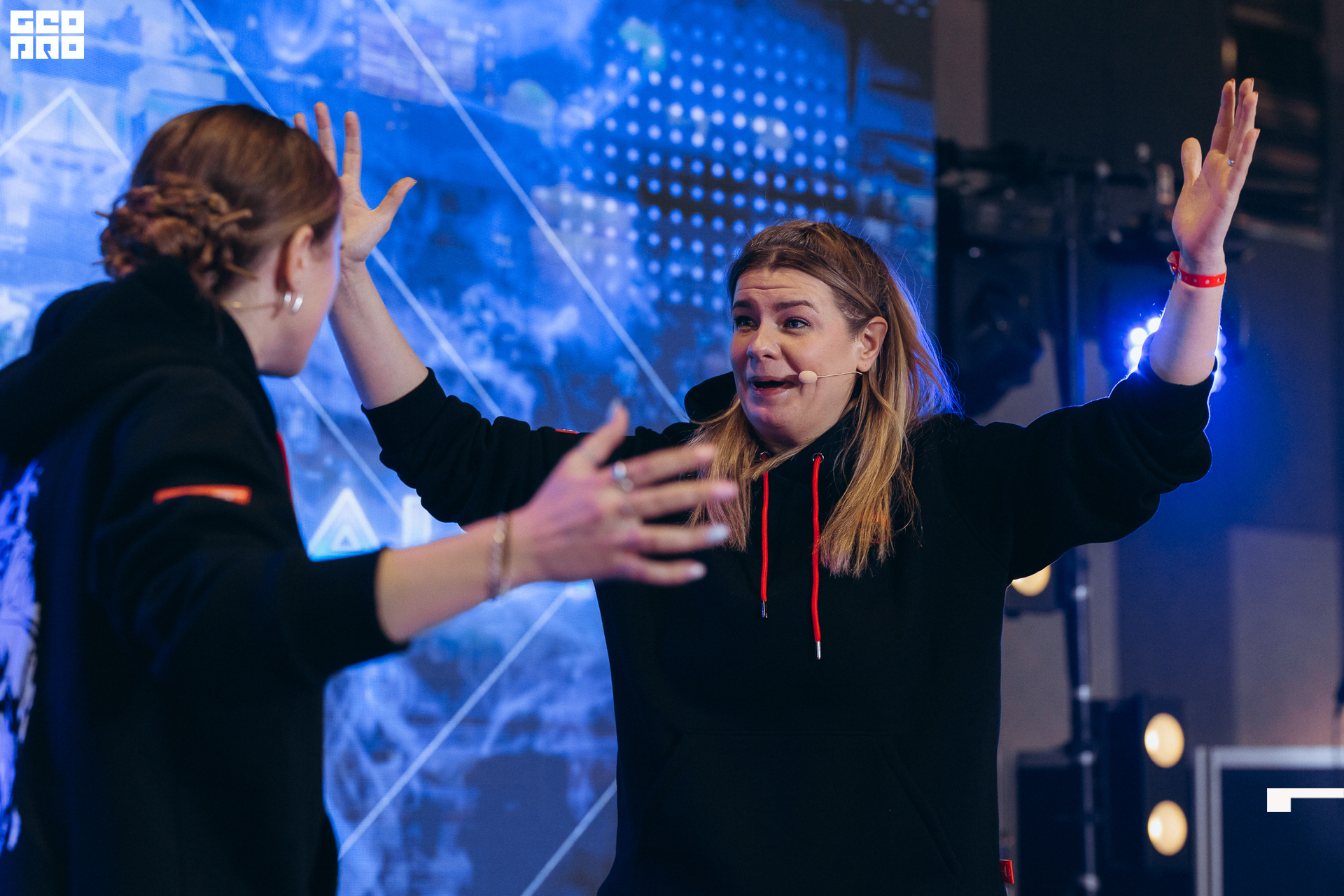 2022-12-11 17-00-56 @markovninart.jpg