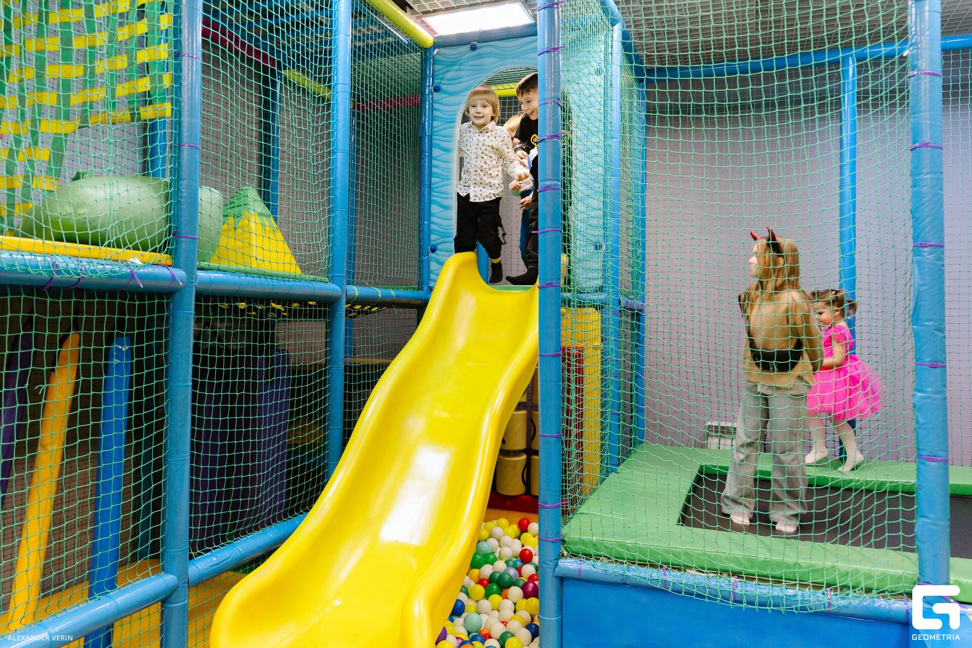 20241231 гранат 0169 AV101935.jpg