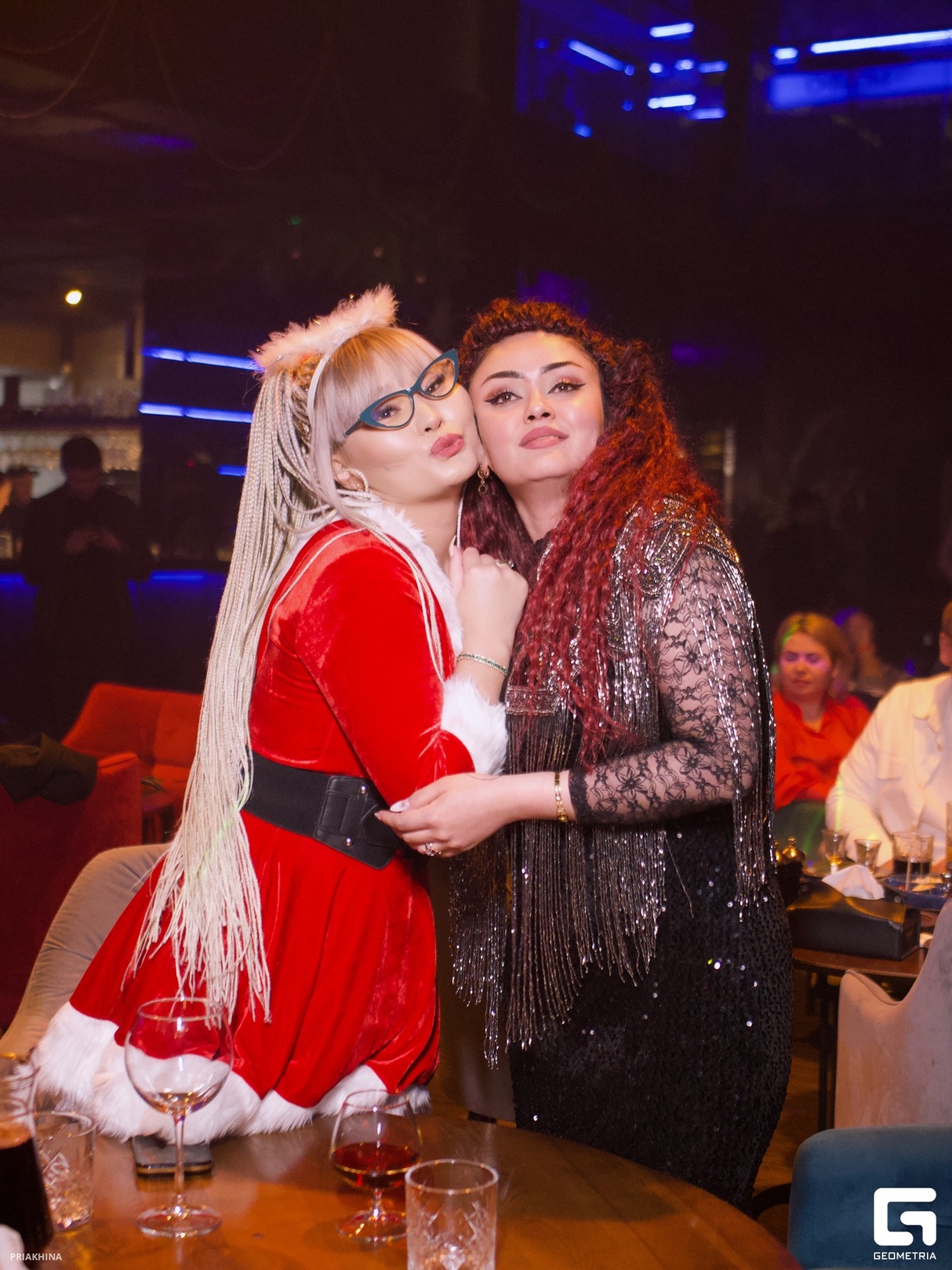 Saturday party 27