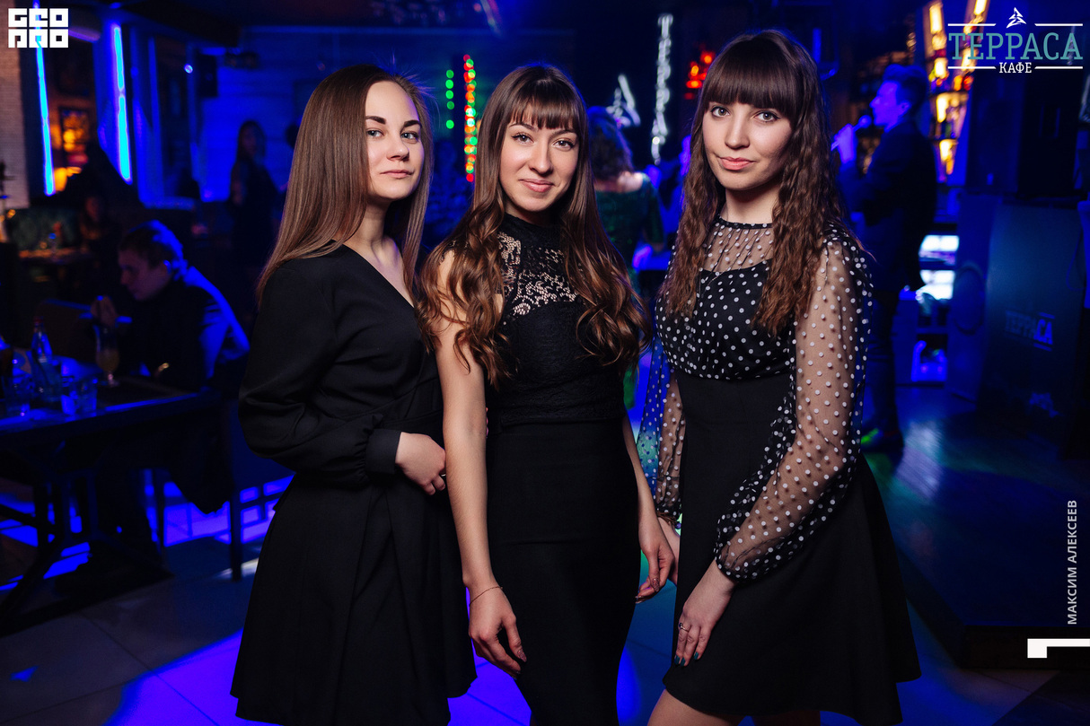 Воскресенье в кафе Терраса 23
