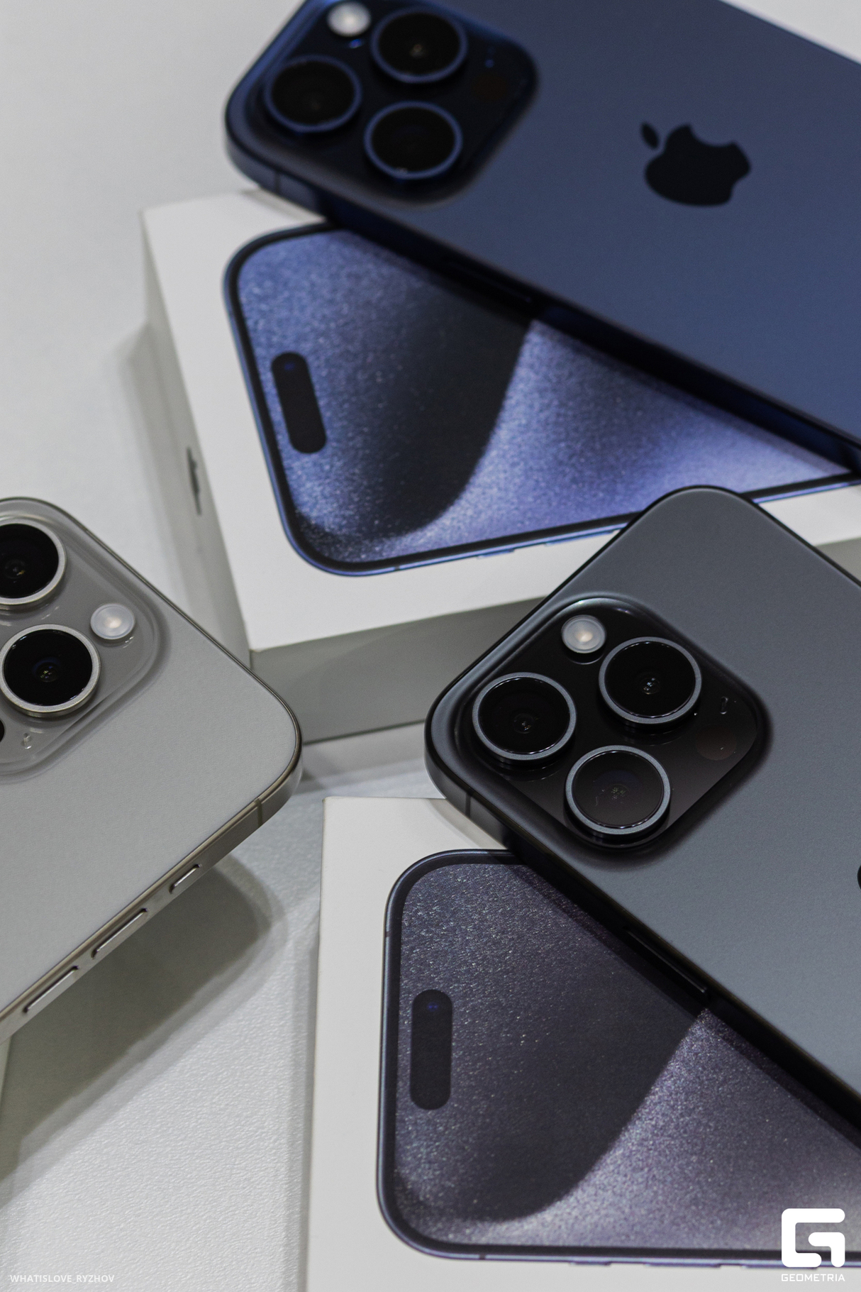Презентация iPhone 15 в iQmac 13