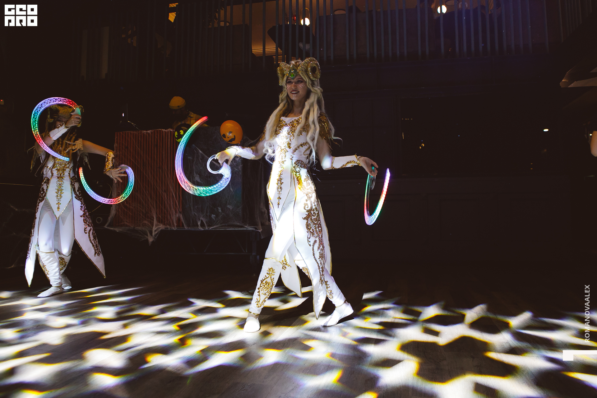 048 311022  014002 @romanovaalex.jpg