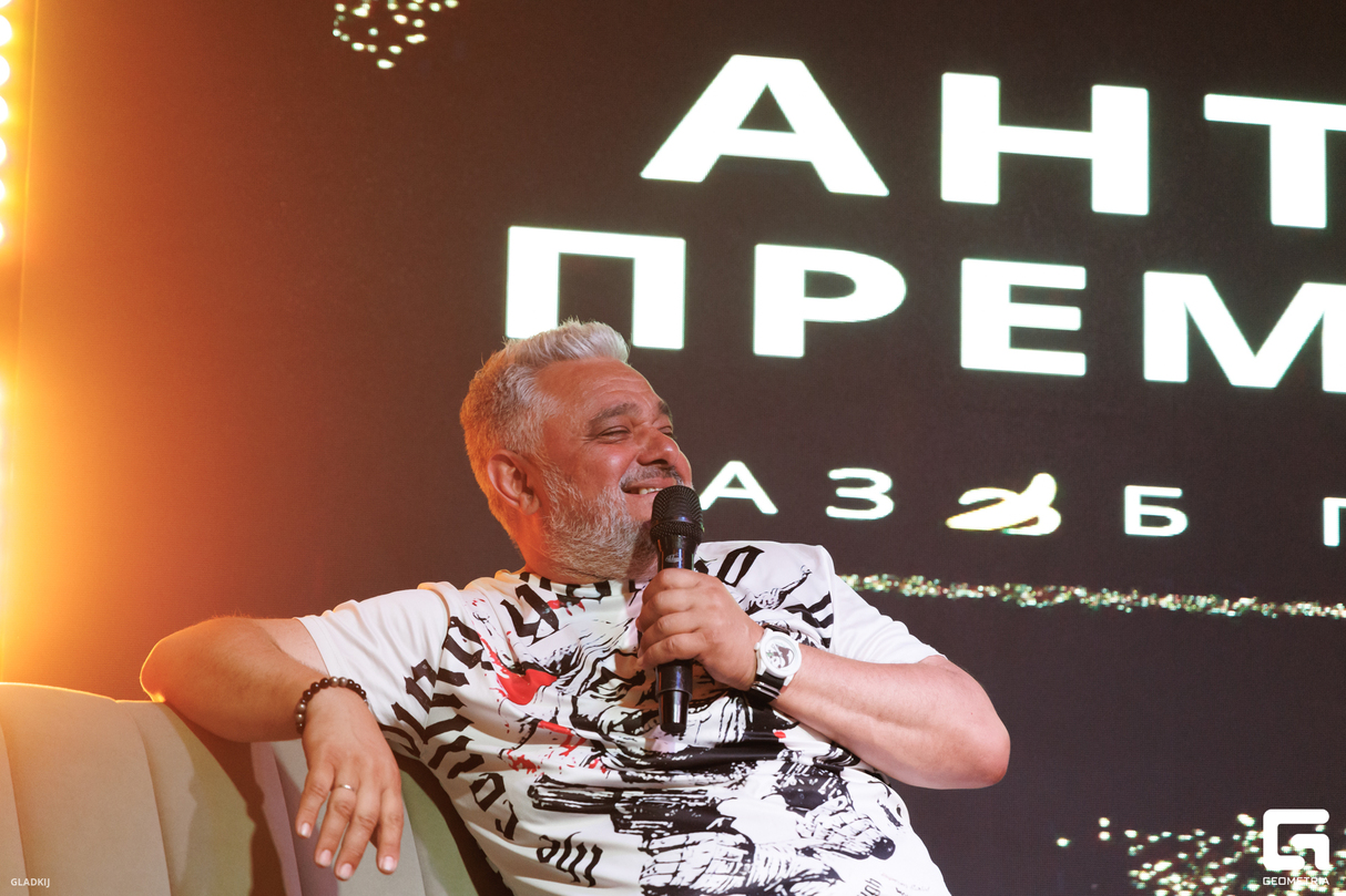 АНТИПРЕМИЯ В KARAOKE RESTAURANT CHERISH 14