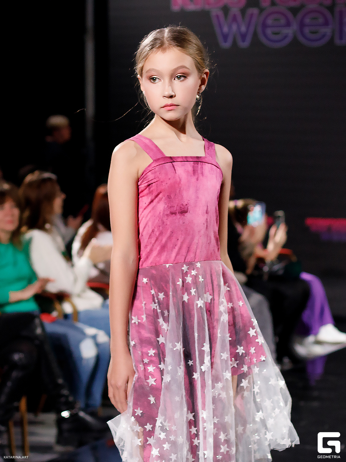 ШКОЛА КУТЮРЬЕ НА INTERNATIONAL KIDS FASHION WEEK 11