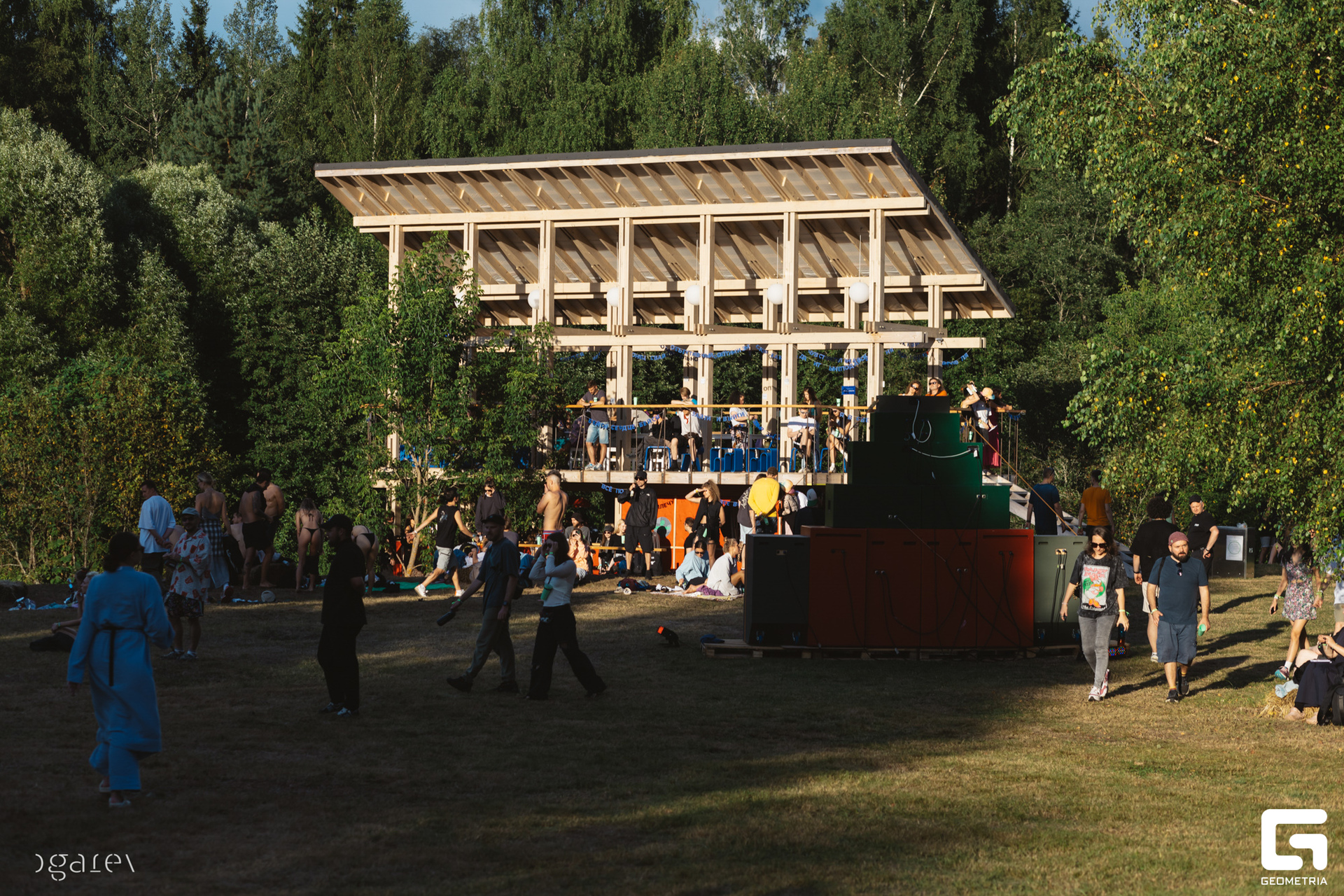 OUTLINE 2024-427-155.jpg