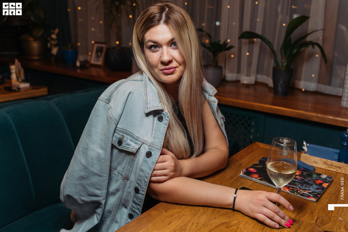 Вечер пятницы в ресторане Barbresco 22