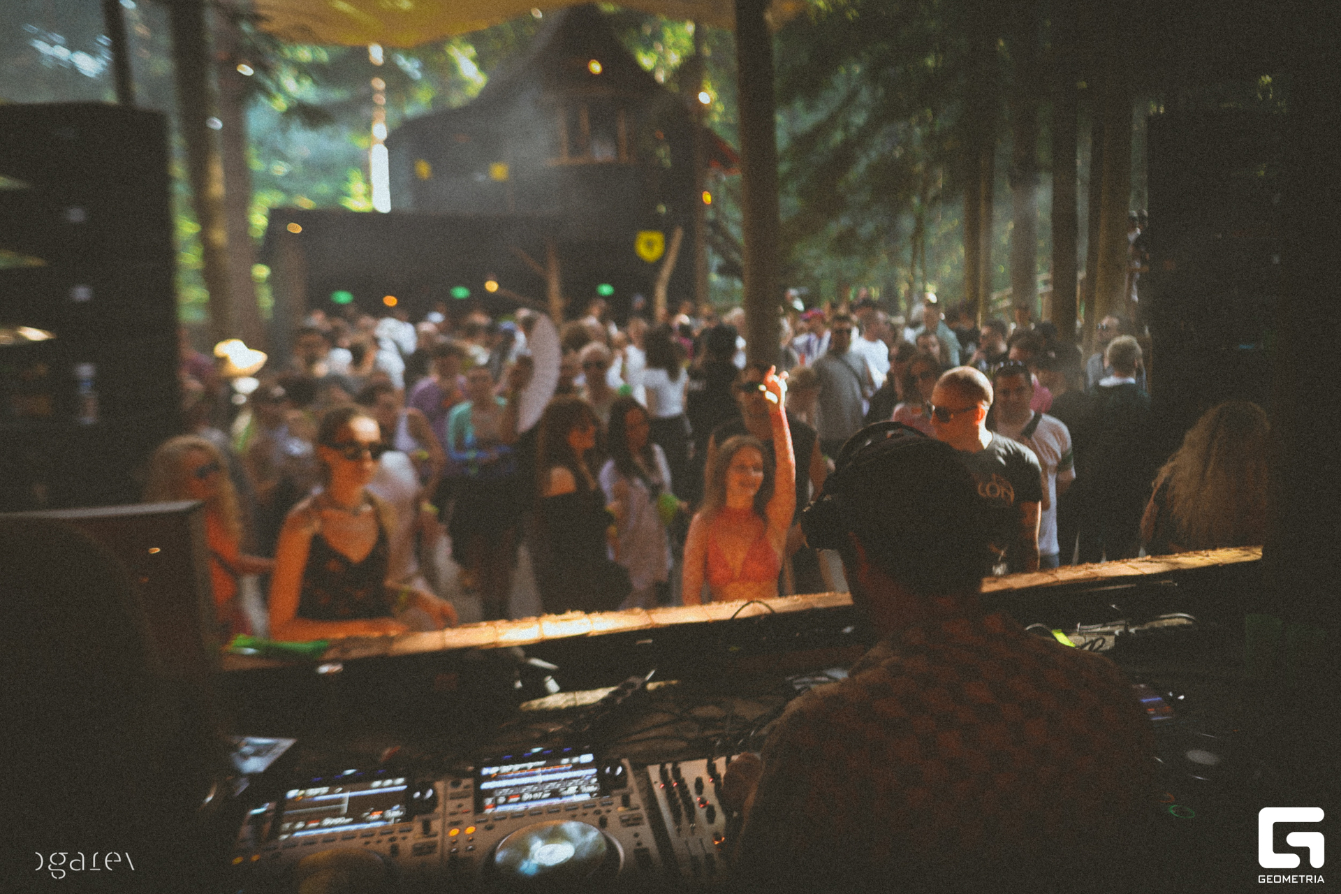 OUTLINE 2025-123.jpg