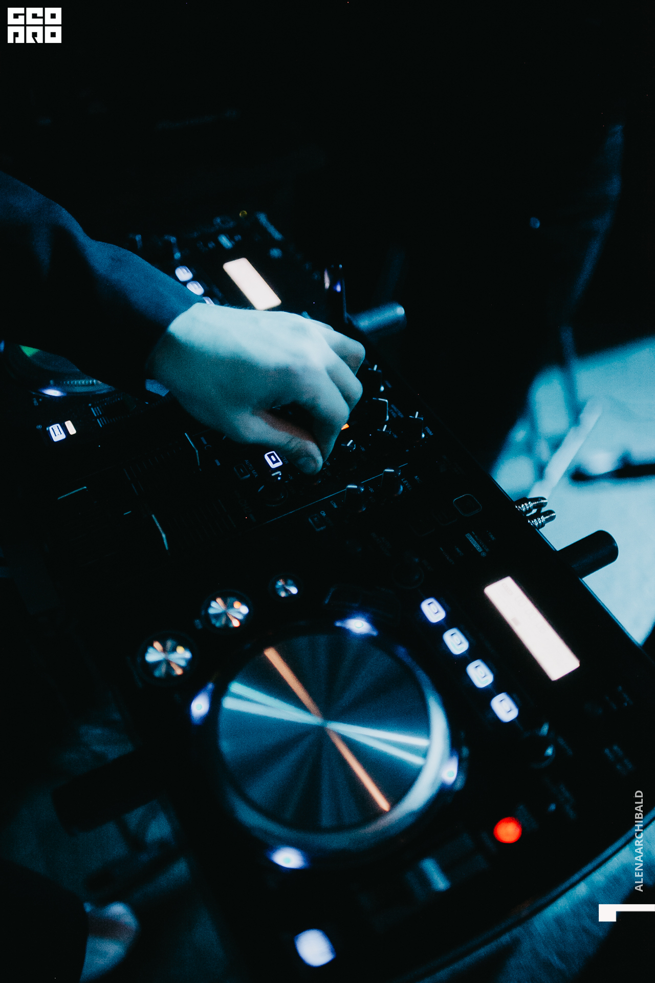 2020-11-13 22-00-27_alenaarchibald_034.JPG