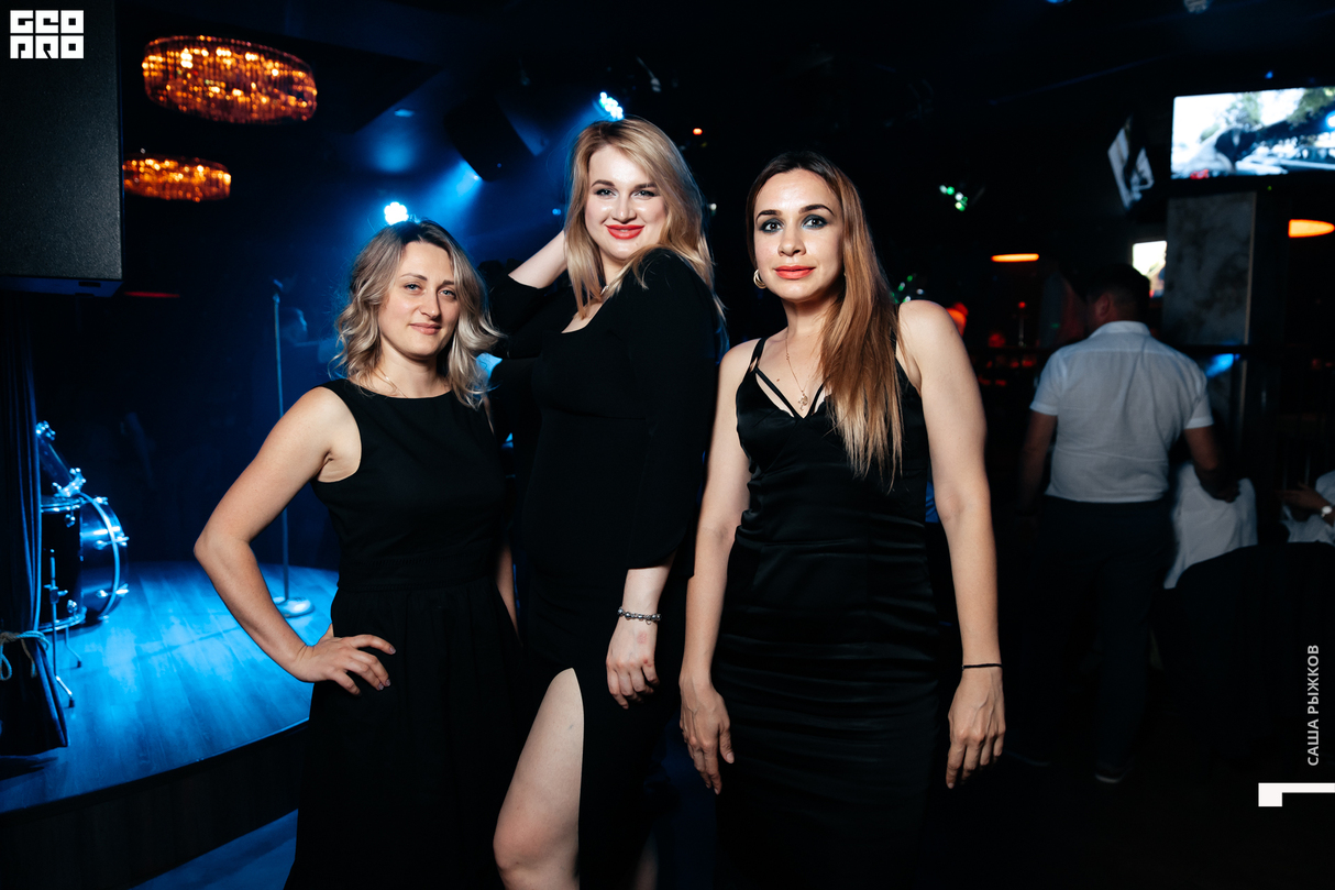Saturday party 14