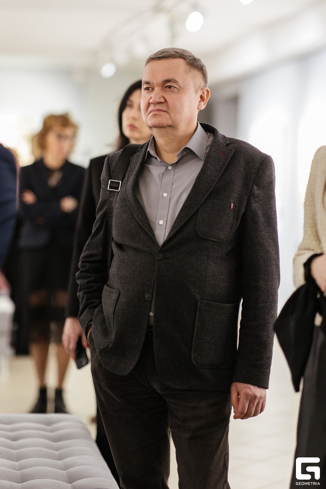 Element (80)_resized.jpg