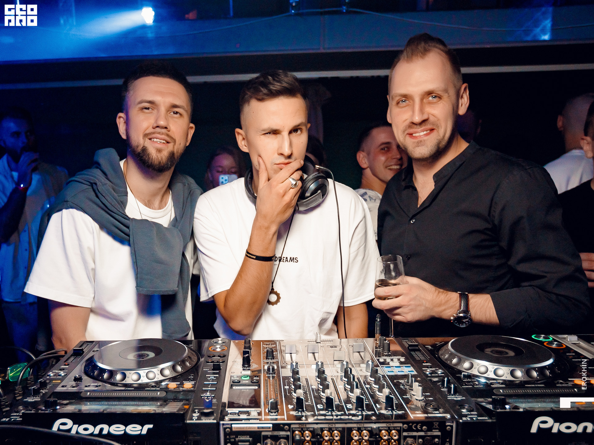 048 2020-12-12_21-44-19-048-EROKHIN.jpg