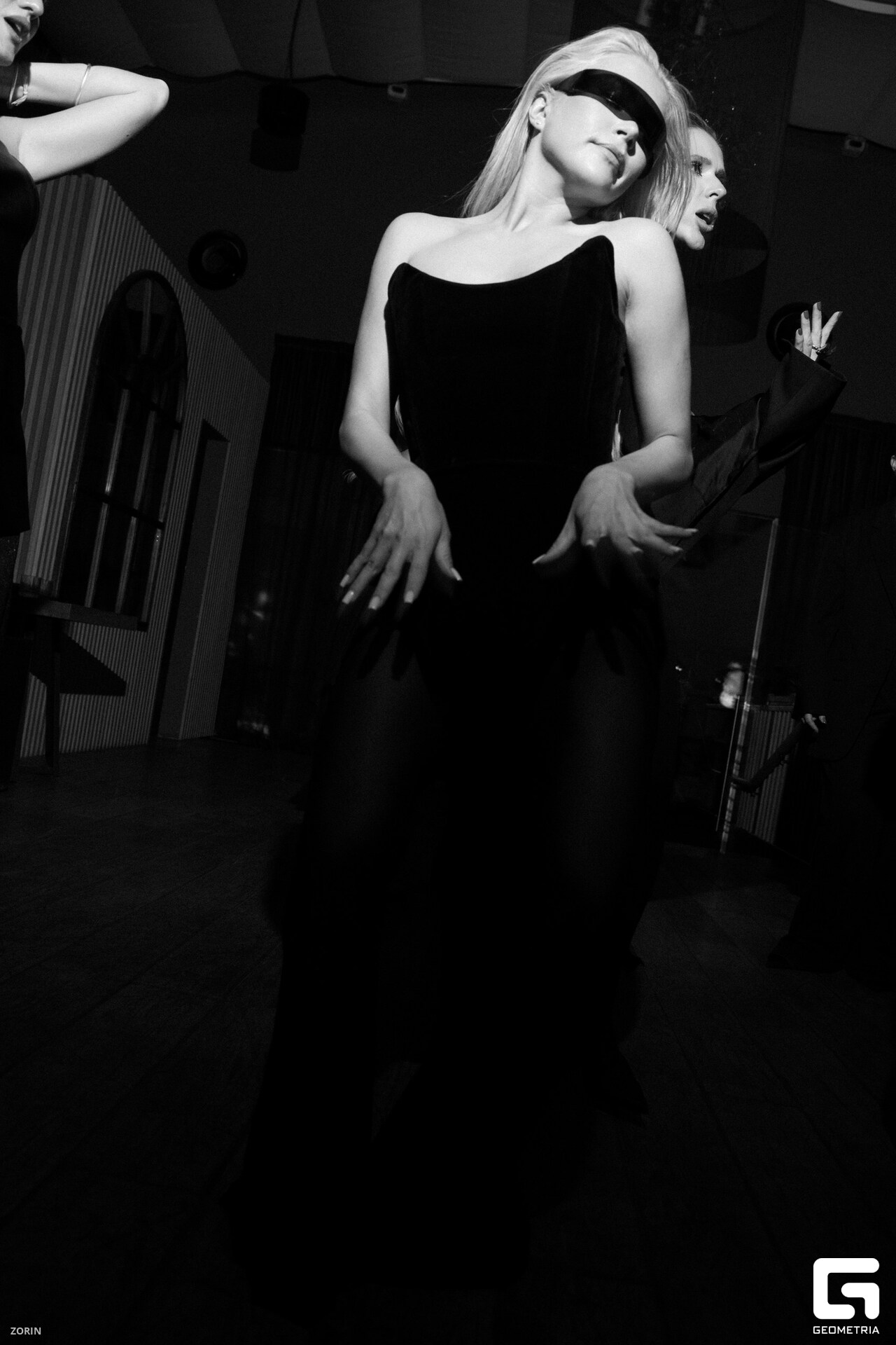 297-21-32-40-25-05-25- Zorin_resized.jpg