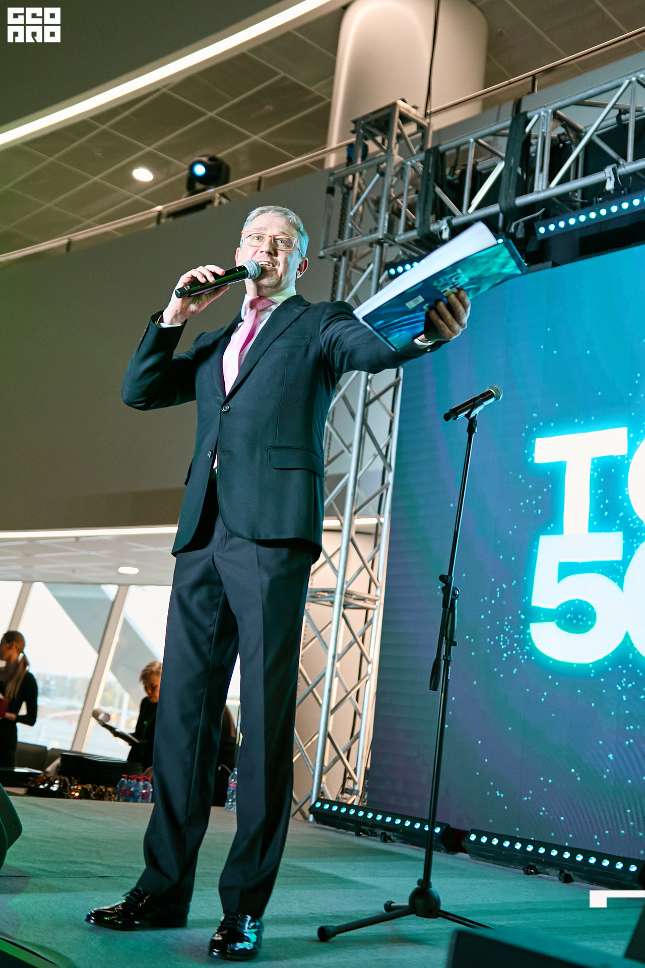 00391 - 2022-09-21 18.28.26 - Alex Bratilov.jpg