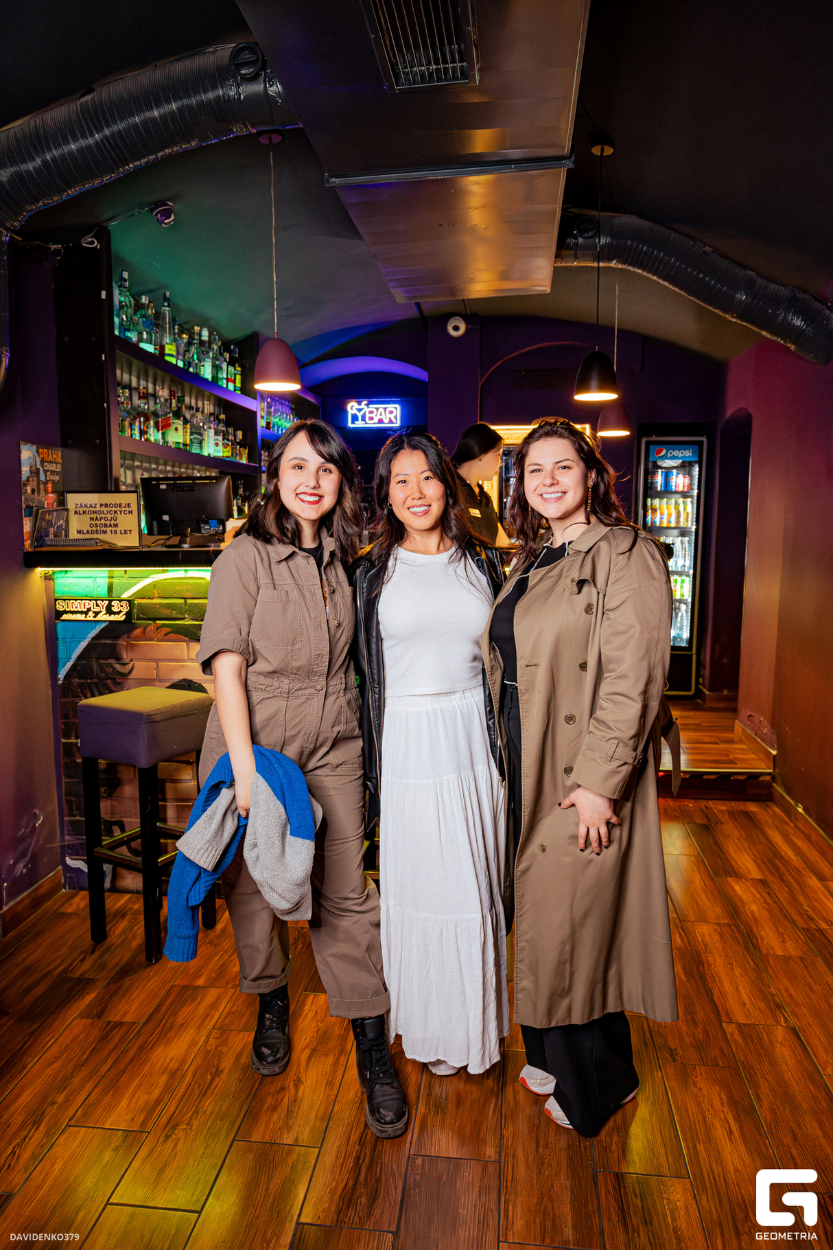 Saturday chill at Simply 33 Grill & Cinema, Karaoke Club 17