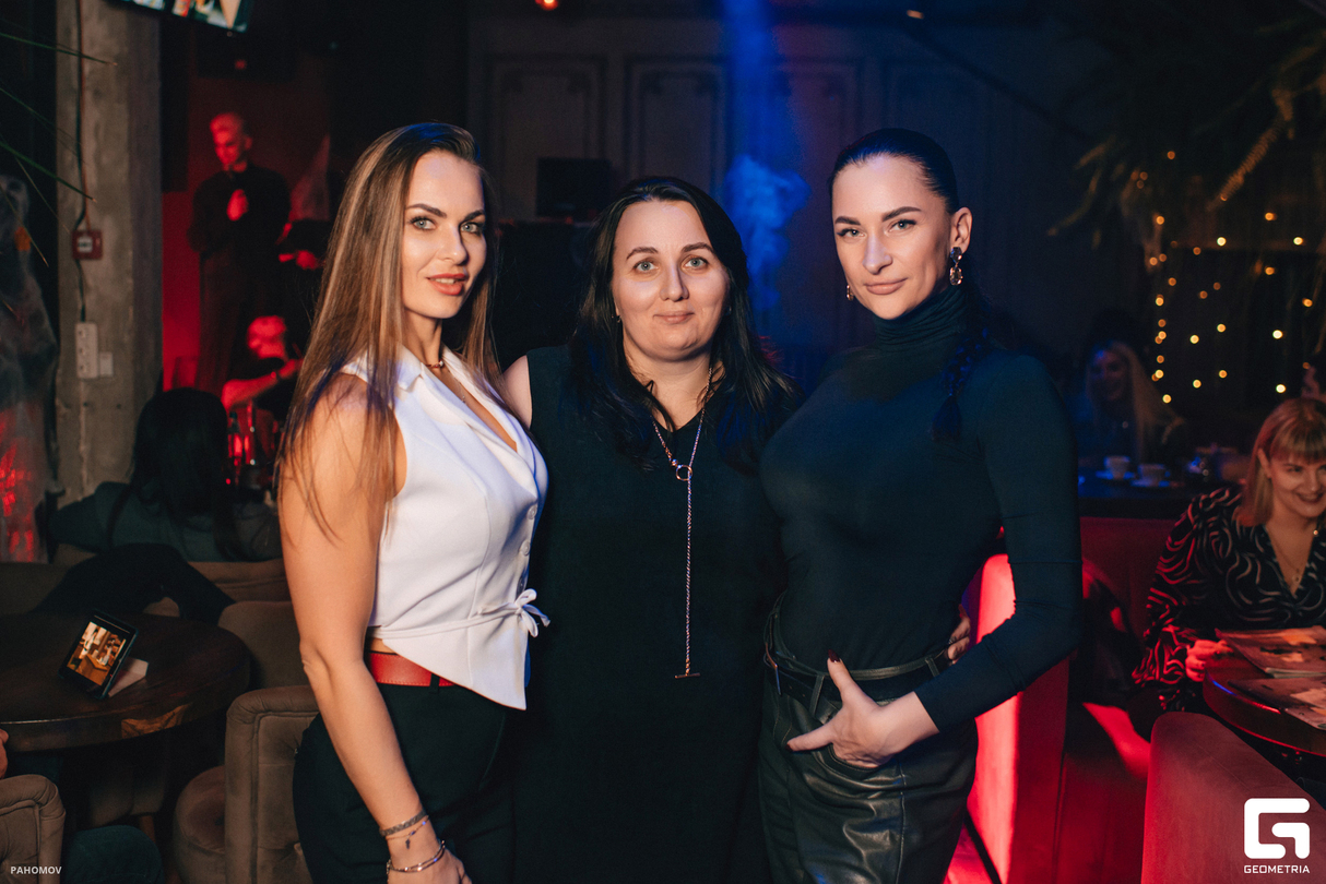 Вечеринка в честь  Хэллоуина 17