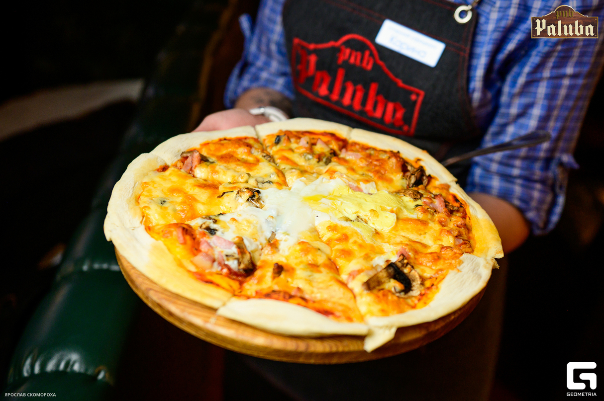 Пятница в PUB Paluba 8
