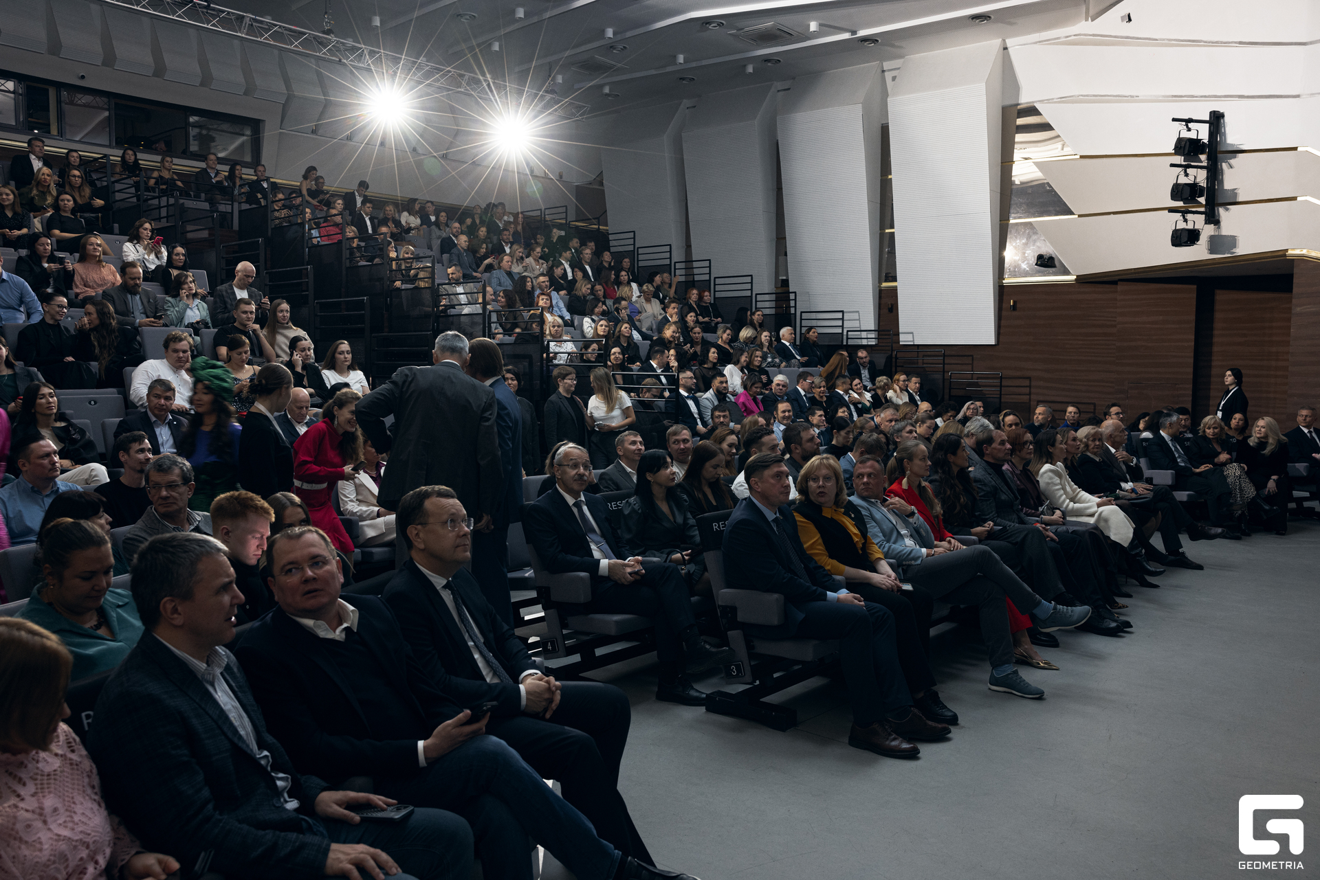 142-181024-2114 Комерсант-Михайлов.jpg