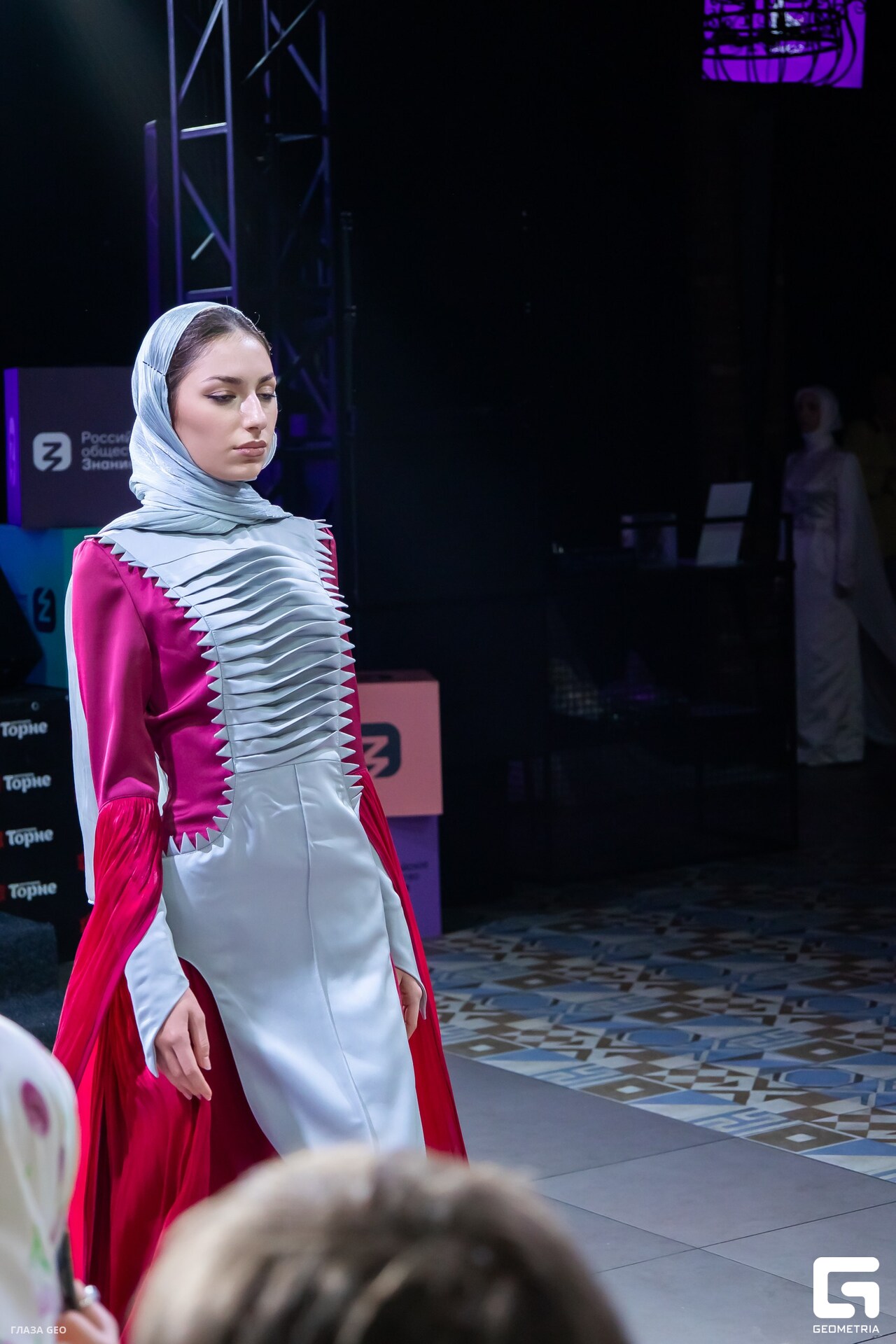 photo 128_resized.jpg