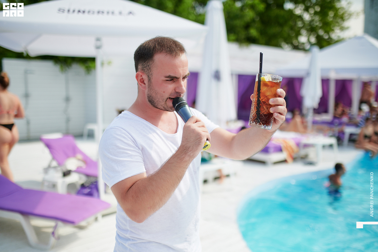 Day pool party 27