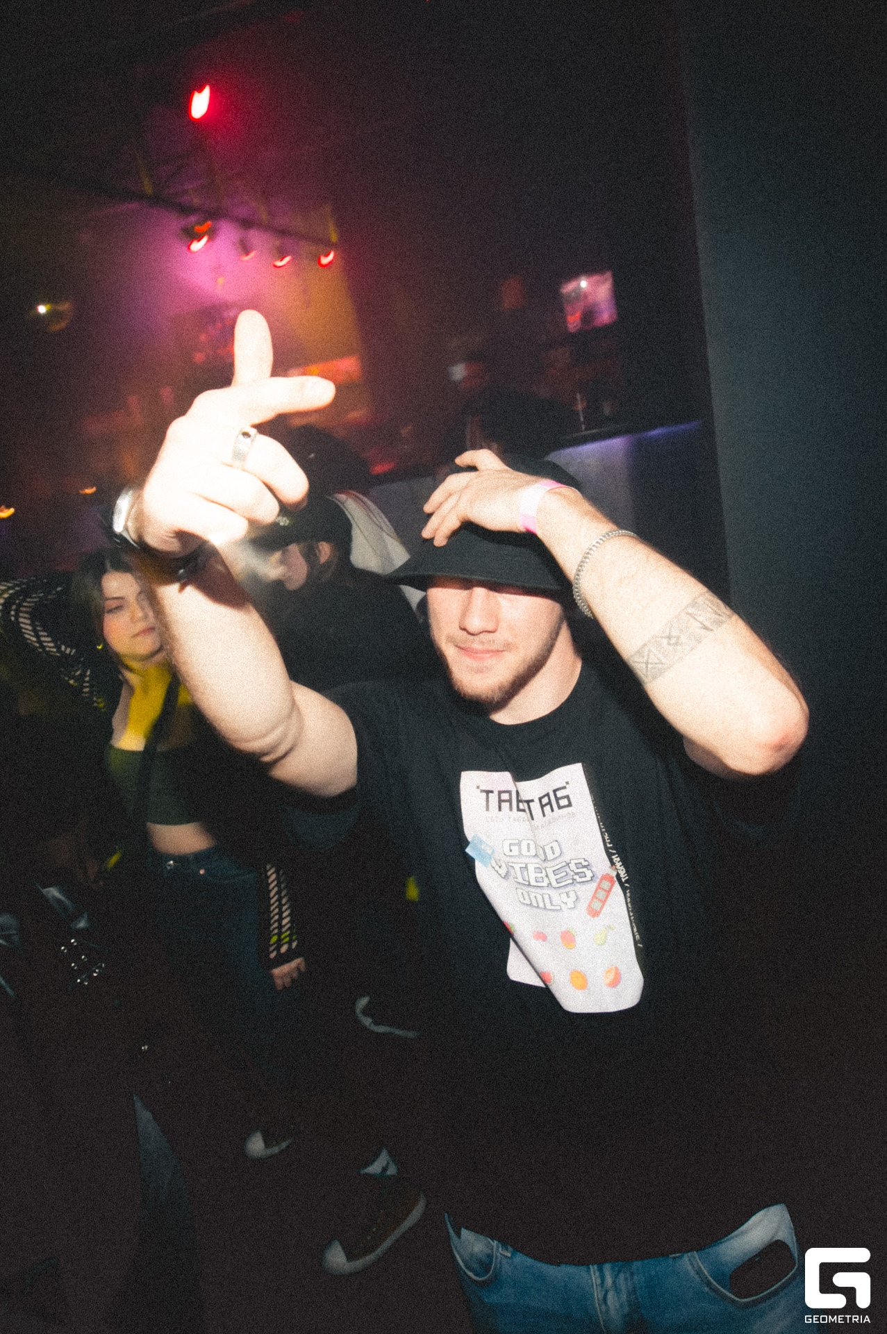 050 Repeat 21.10.jpg