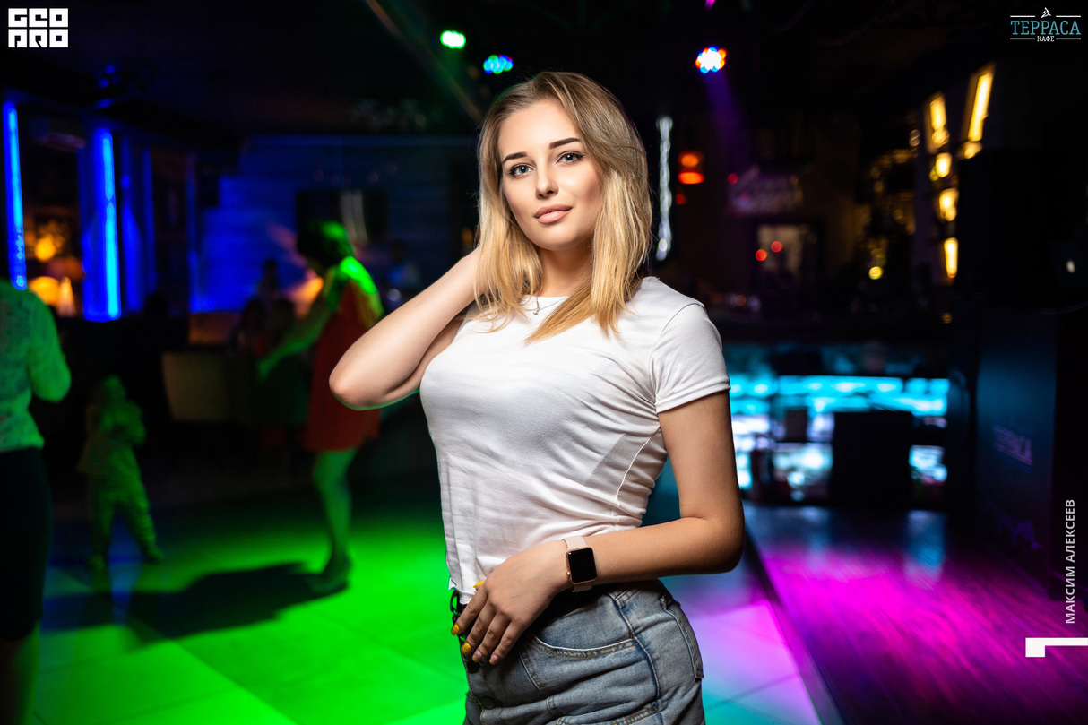 Пятница в кафе Терраса 25