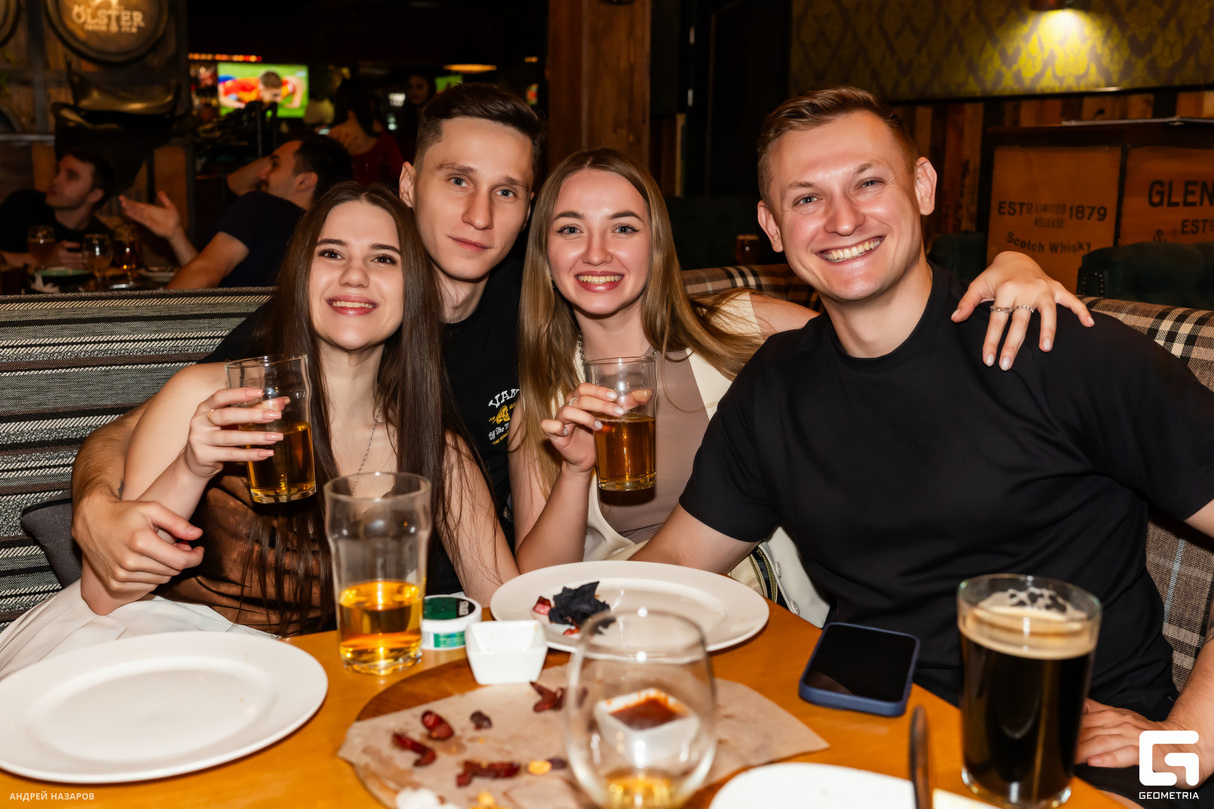 Финал Чемпионата Европы по футболу в Olster pub 22
