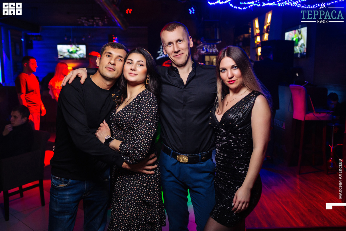 Воскресенье в кафе Терраса 11