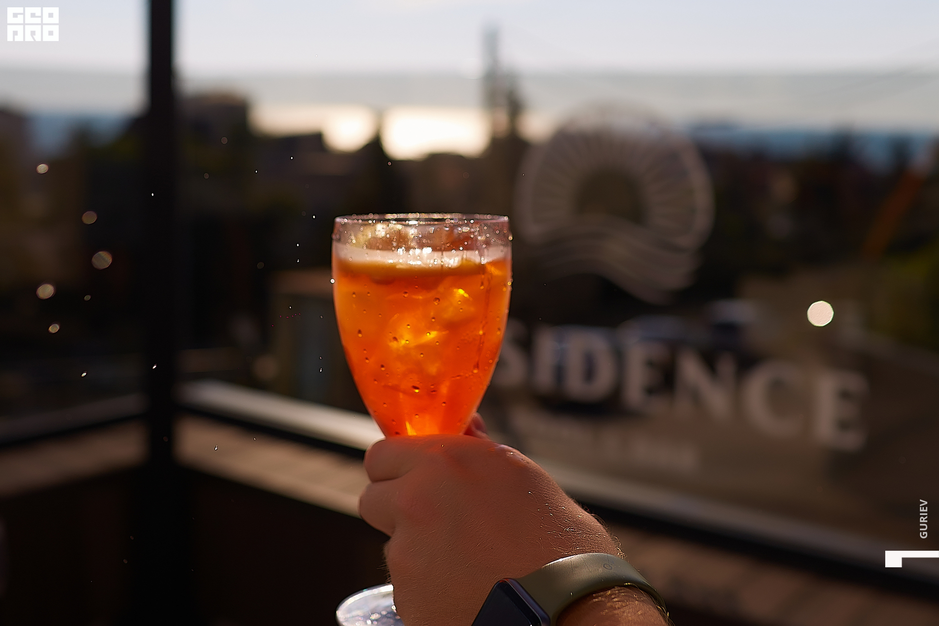 residense opening090.jpg