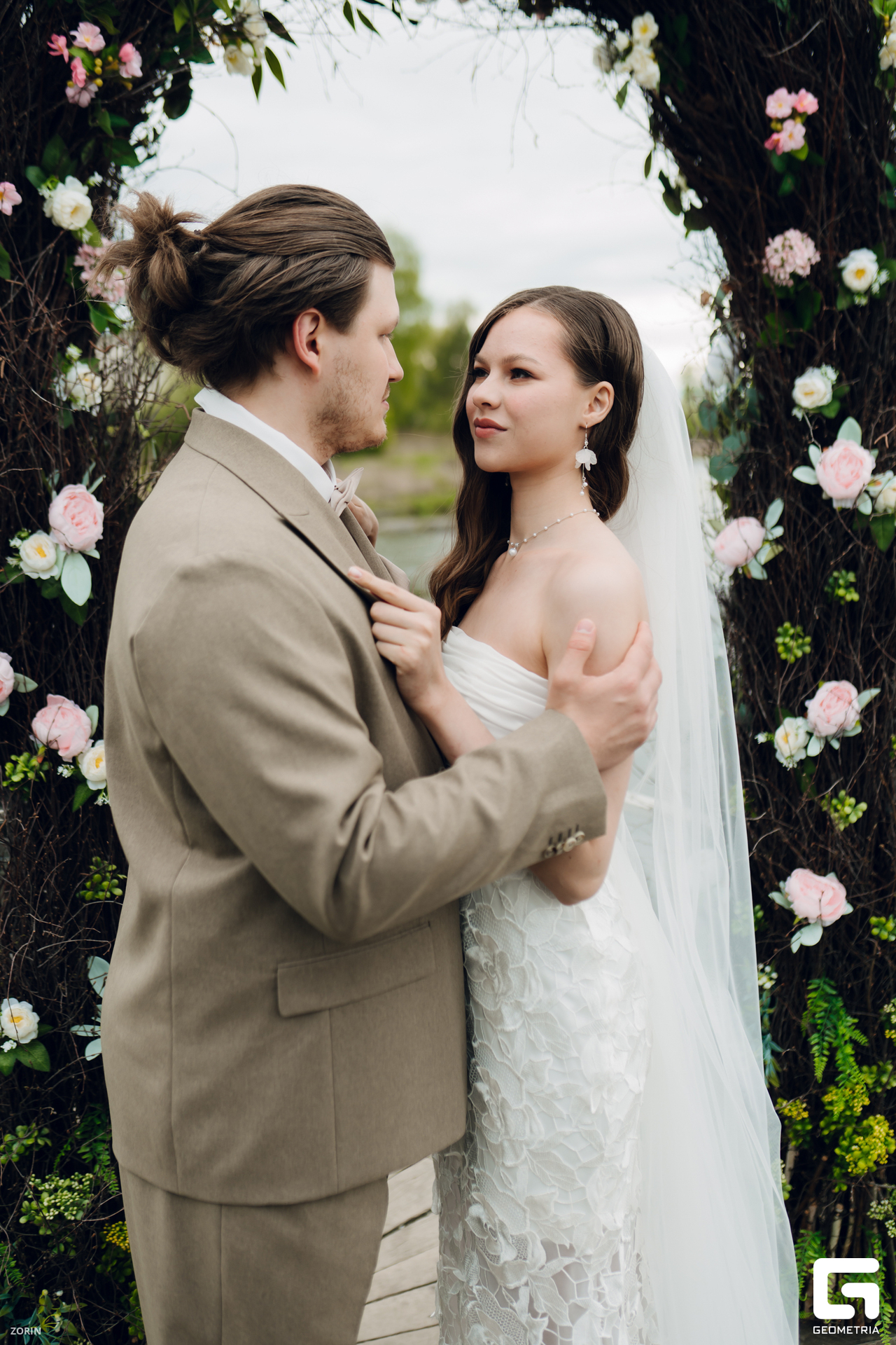 044-16-45-05-20-05-25- Zorin.jpg