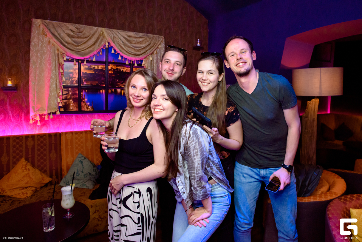 Saturday chill at Simply 33 Grill & Cinema, Karaoke Club 10