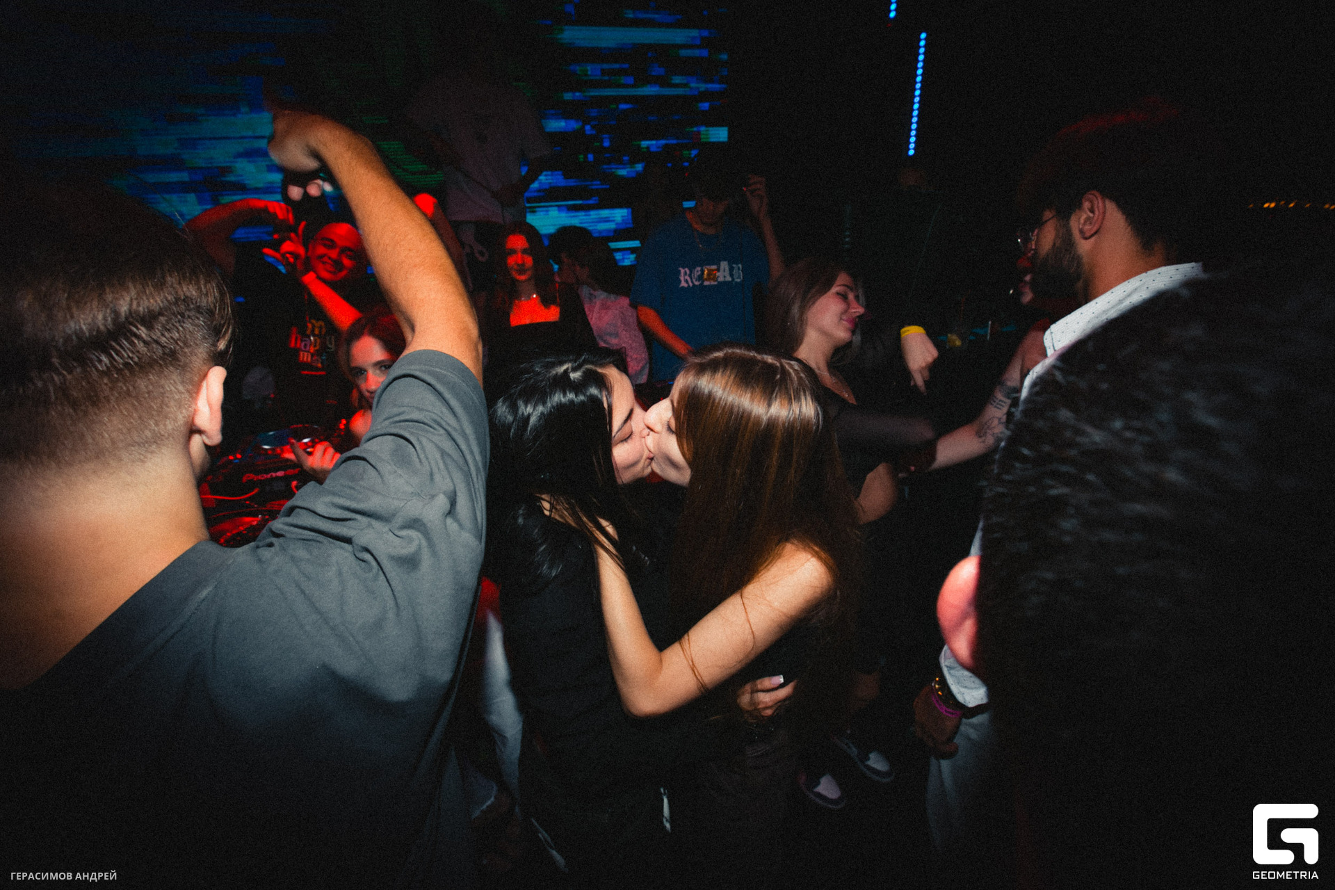 142 Repeat 26.08.jpg