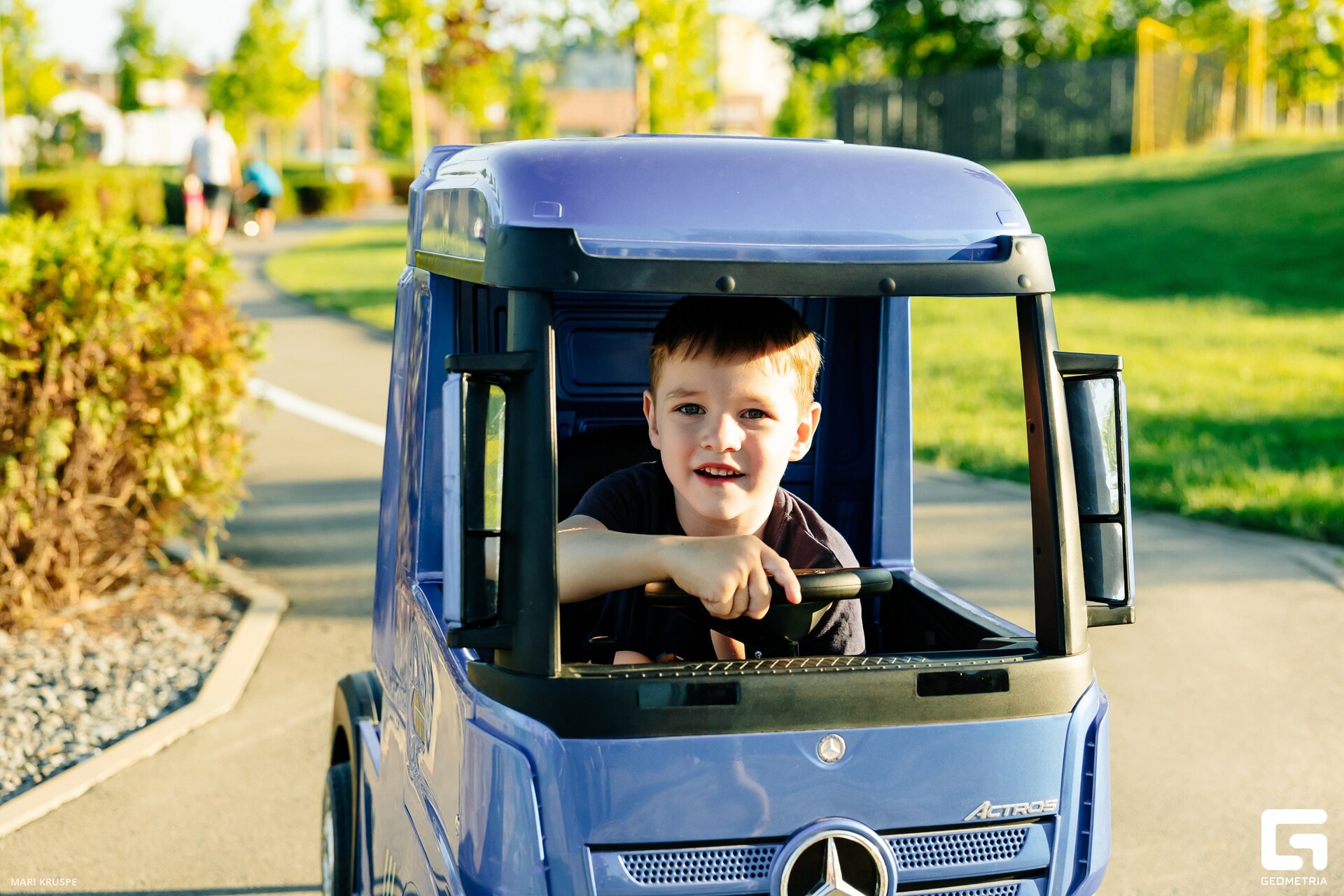 MARI9042 (2)_resized.jpg