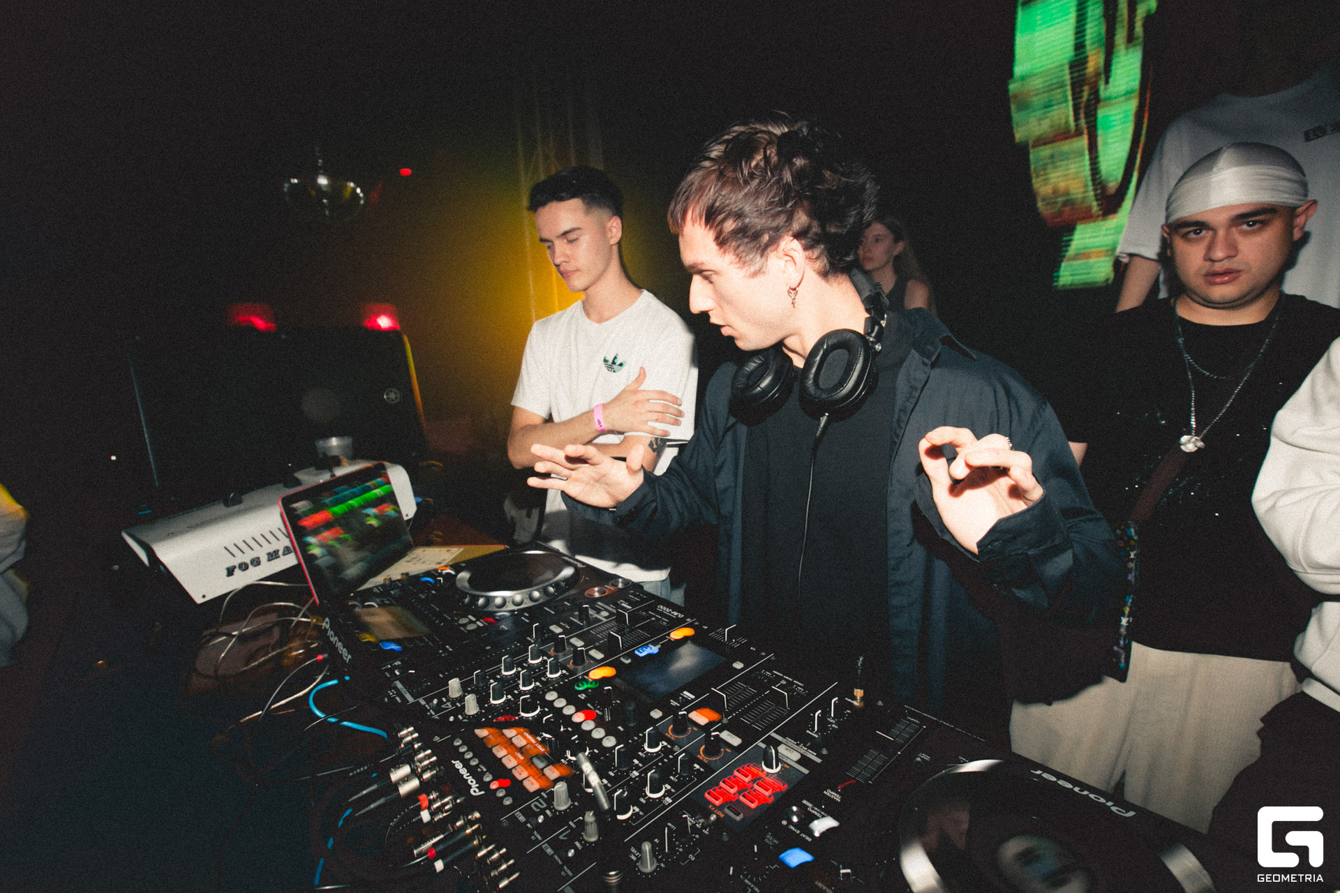 116 Repeat 21.10.jpg