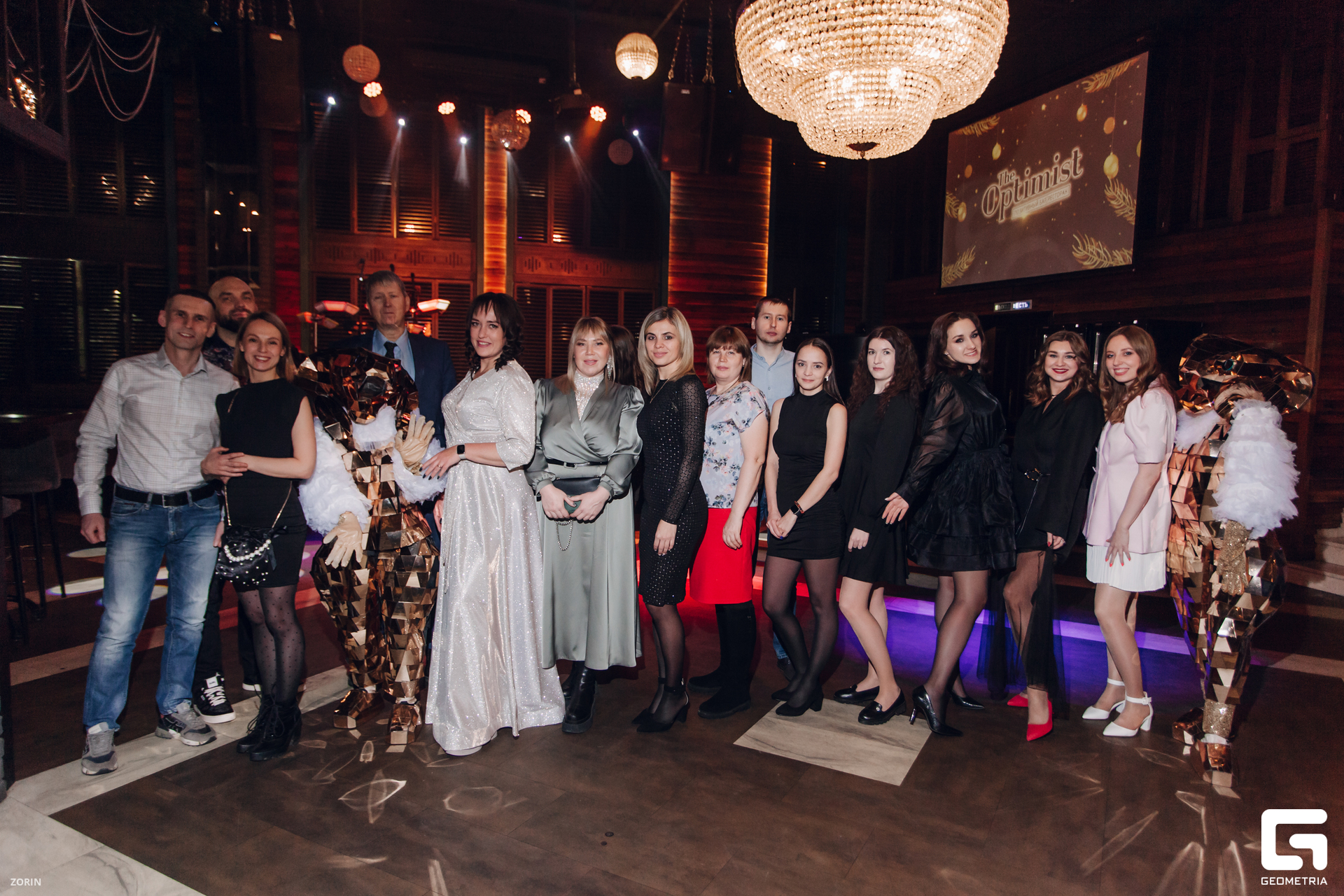 037-19-46-27-19-12-24- Zorin.jpg