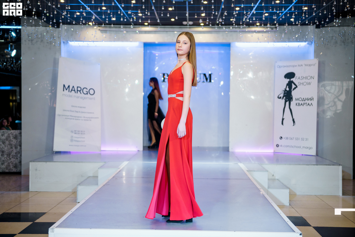 Podium - Відкритий урок Школи MARGO  Fashion show "Модний квартал" Ч2 16