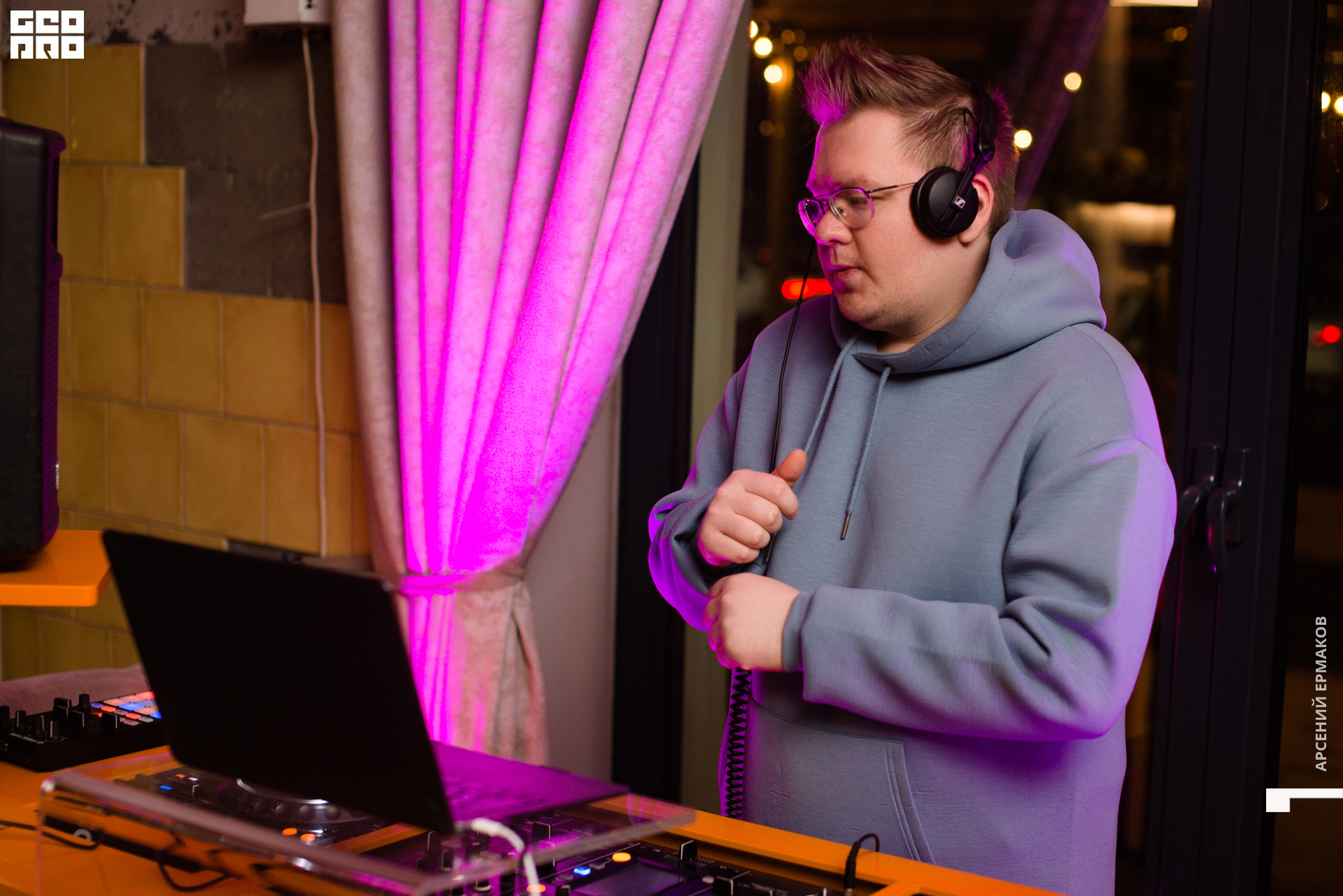 003 111822220604_arseniyermakov.jpg