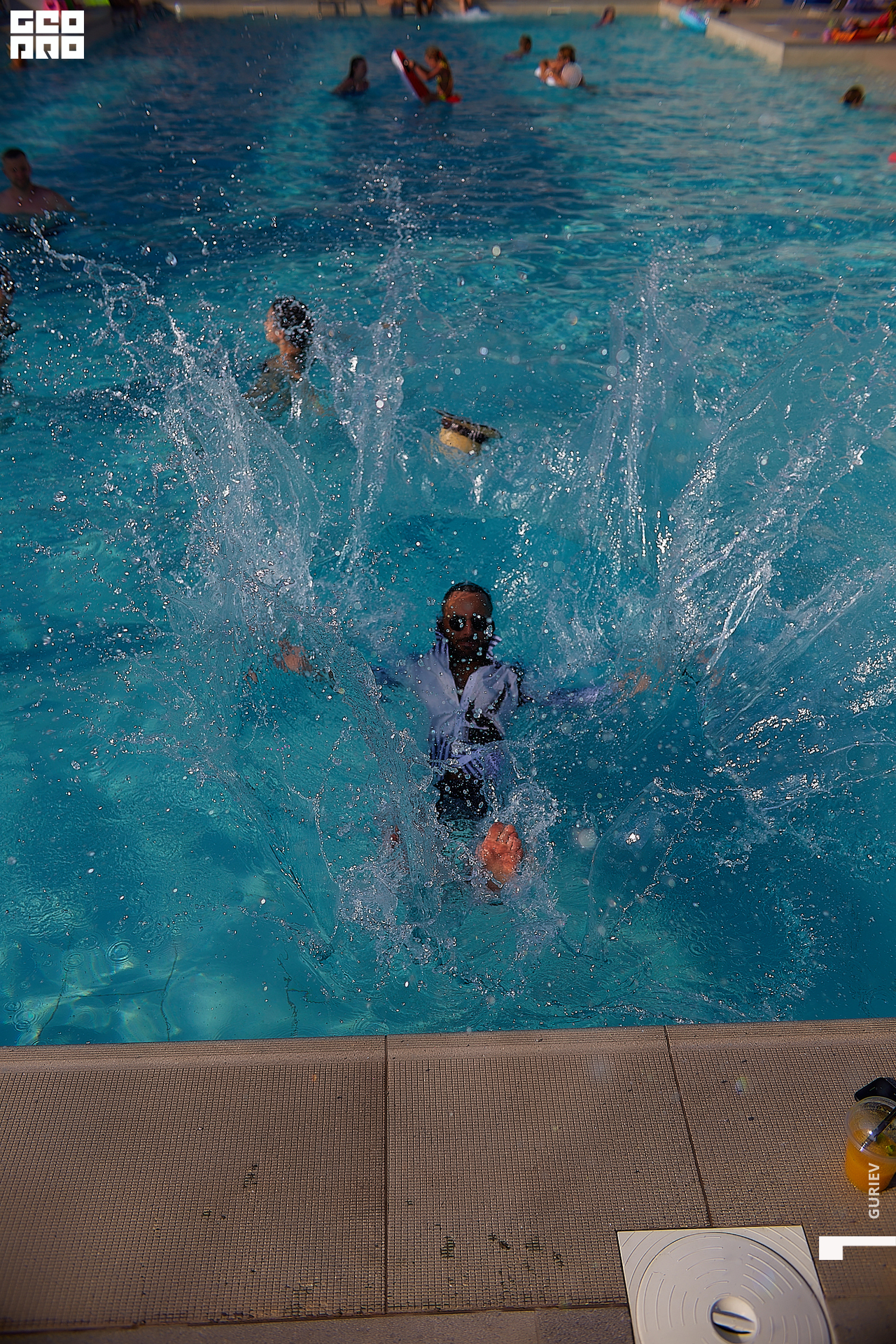 residense opening061.jpg